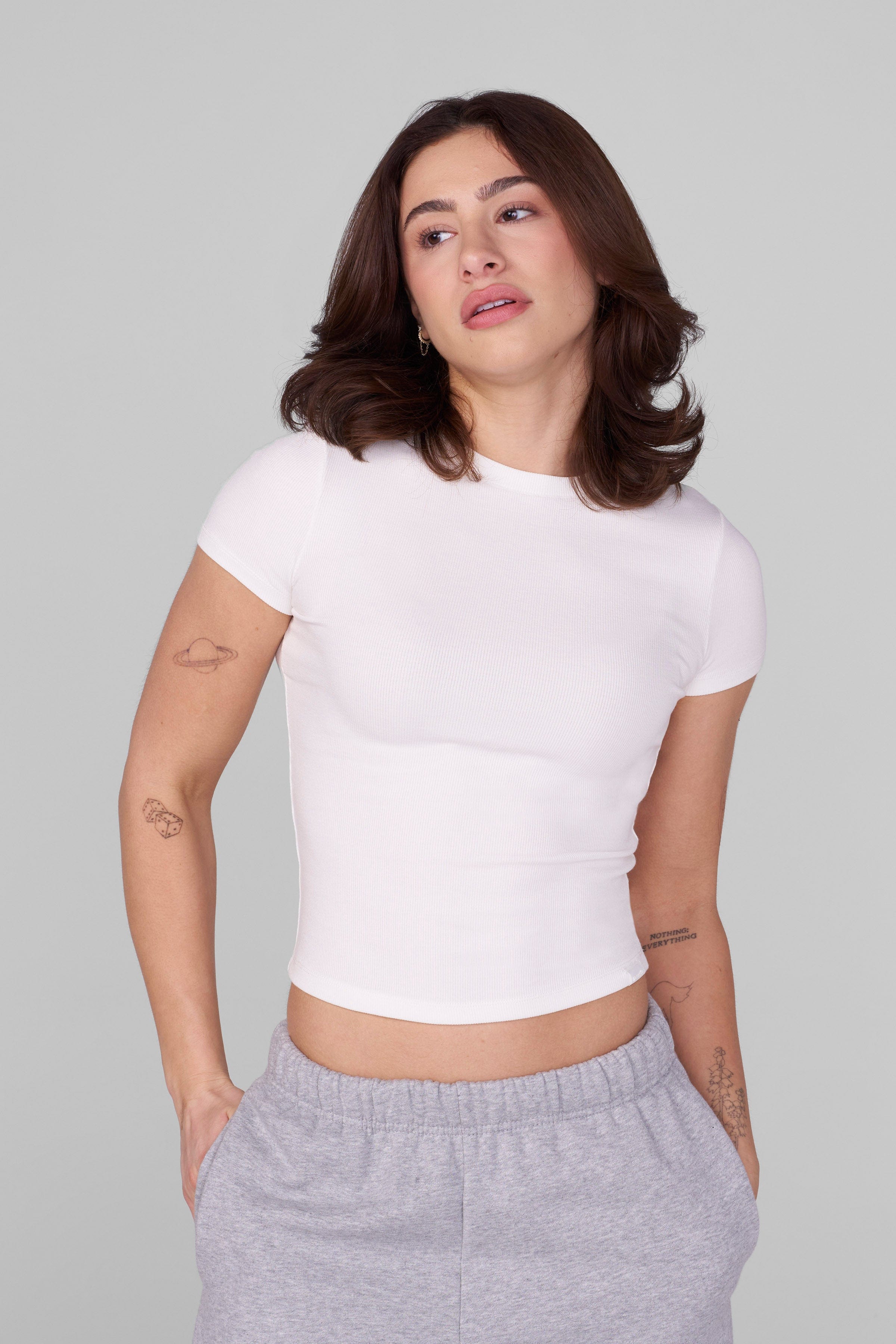 W484 Classic Baby Tee — imagem 4