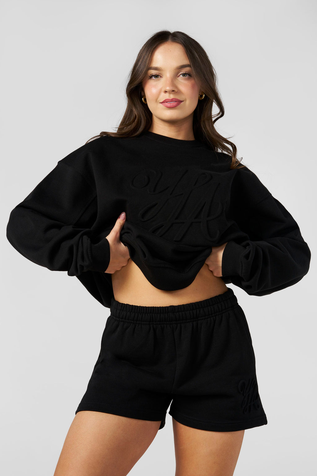 W5129 - Emblem Embossed Crewneck — imagem 10