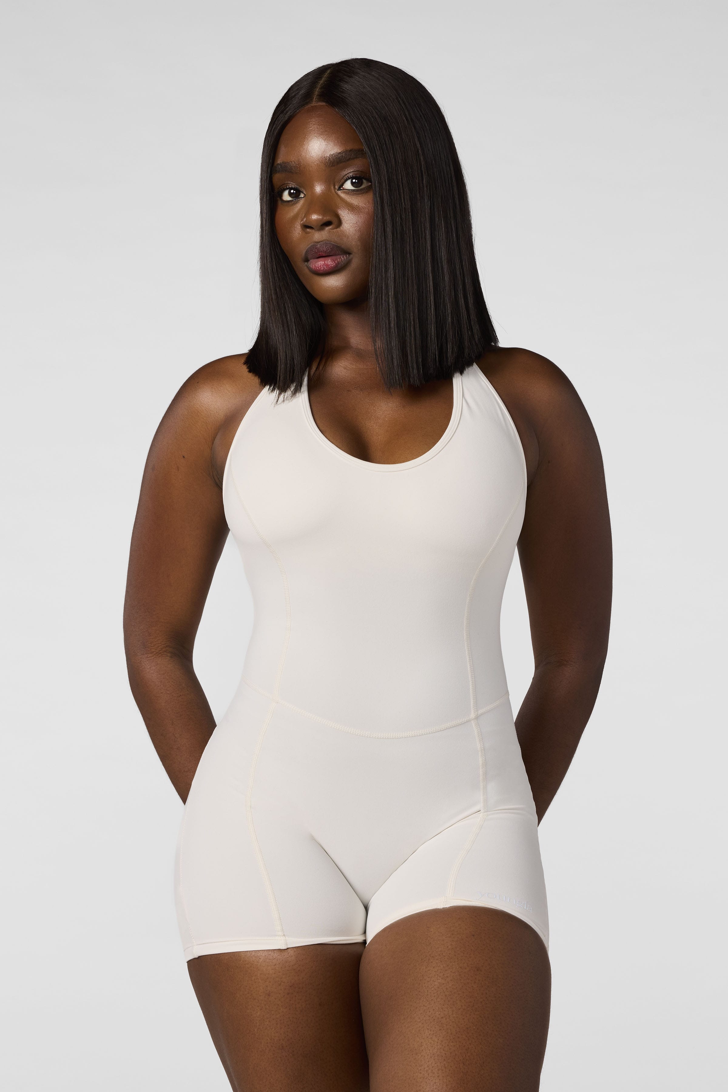 W7004 Amore Scrunch Romper — imagem 4