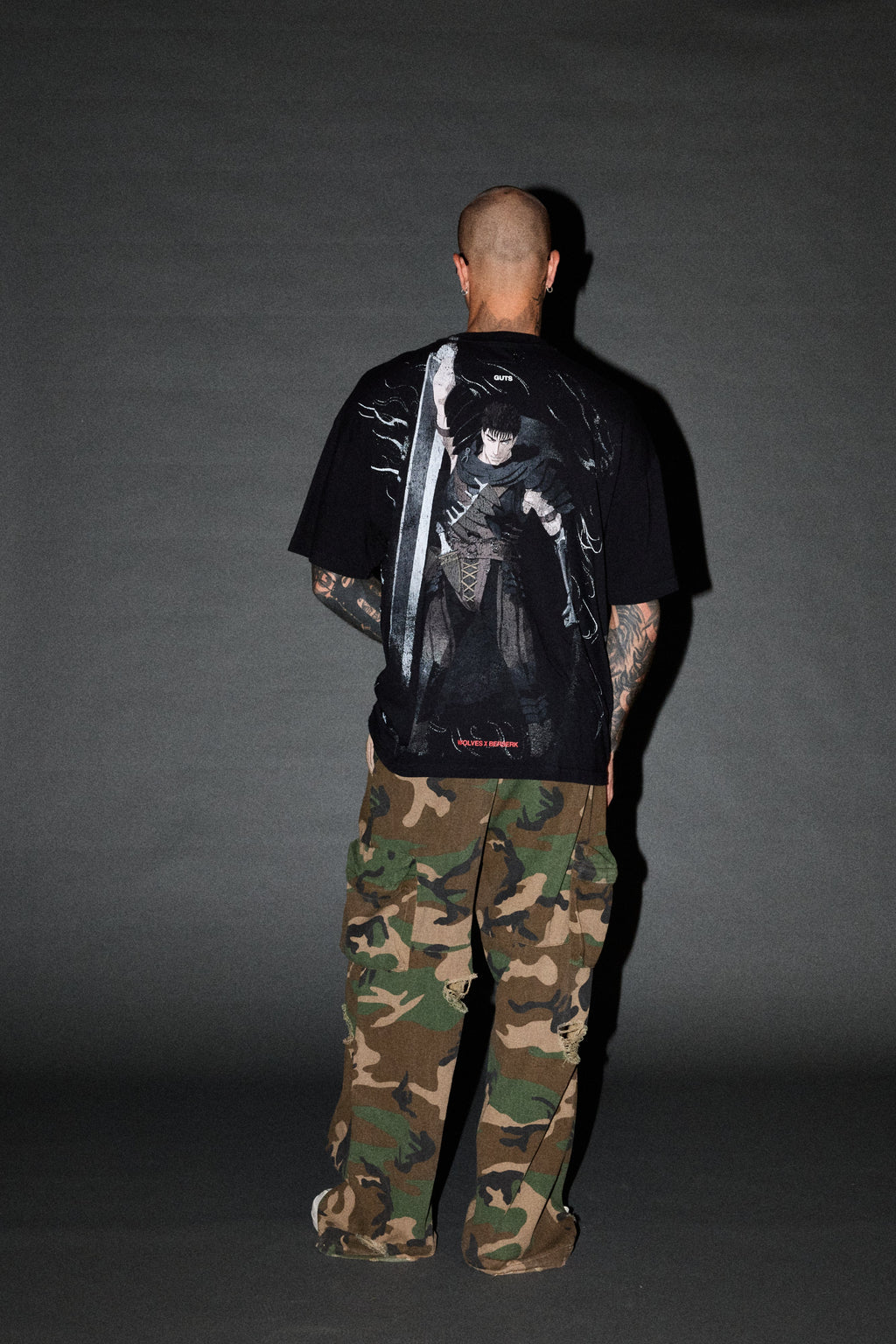 Darc Guts "Side By Side" Series Premium Tee in Black - imagem 6