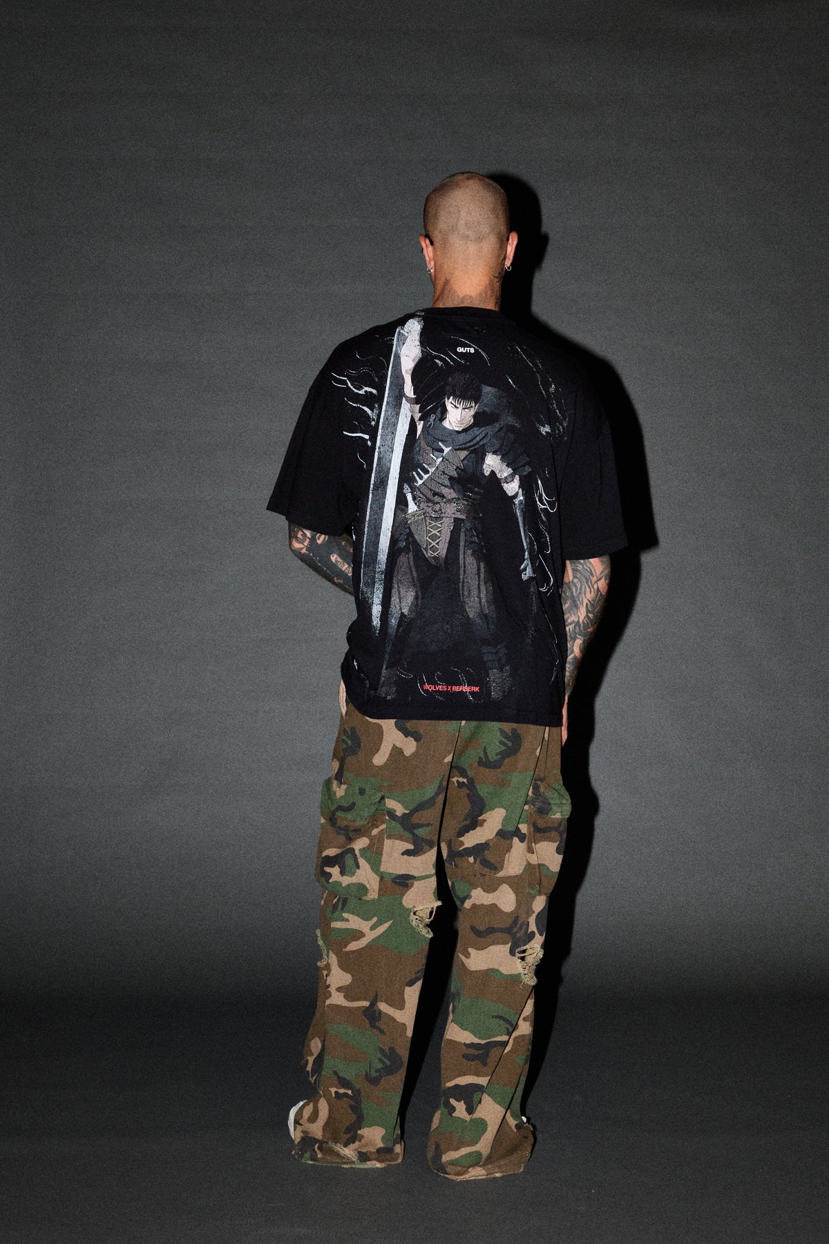 Darc Guts "Side By Side" Series Premium Tee in Black - imagem 6