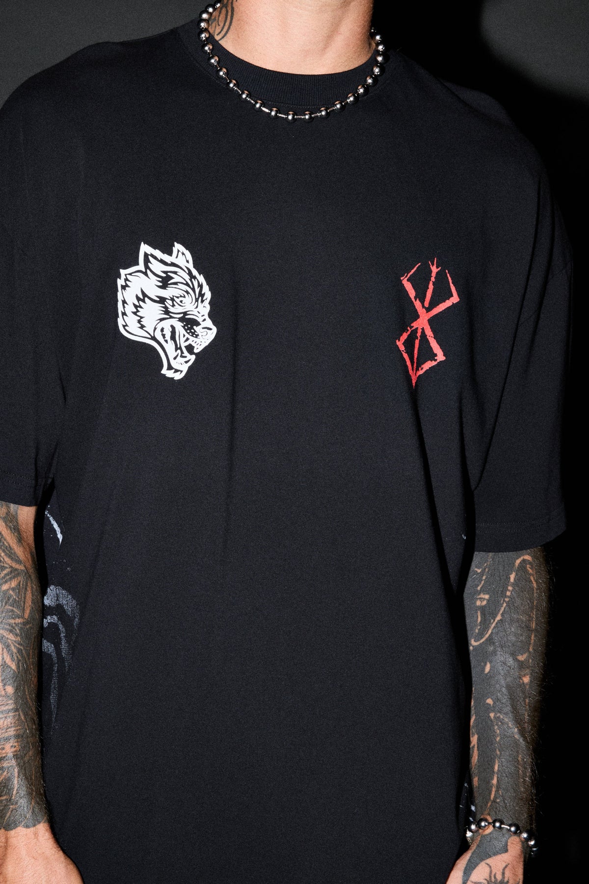 Darc Skull Knight "Side By Side" Series Premium Tee in Black - imagem 7