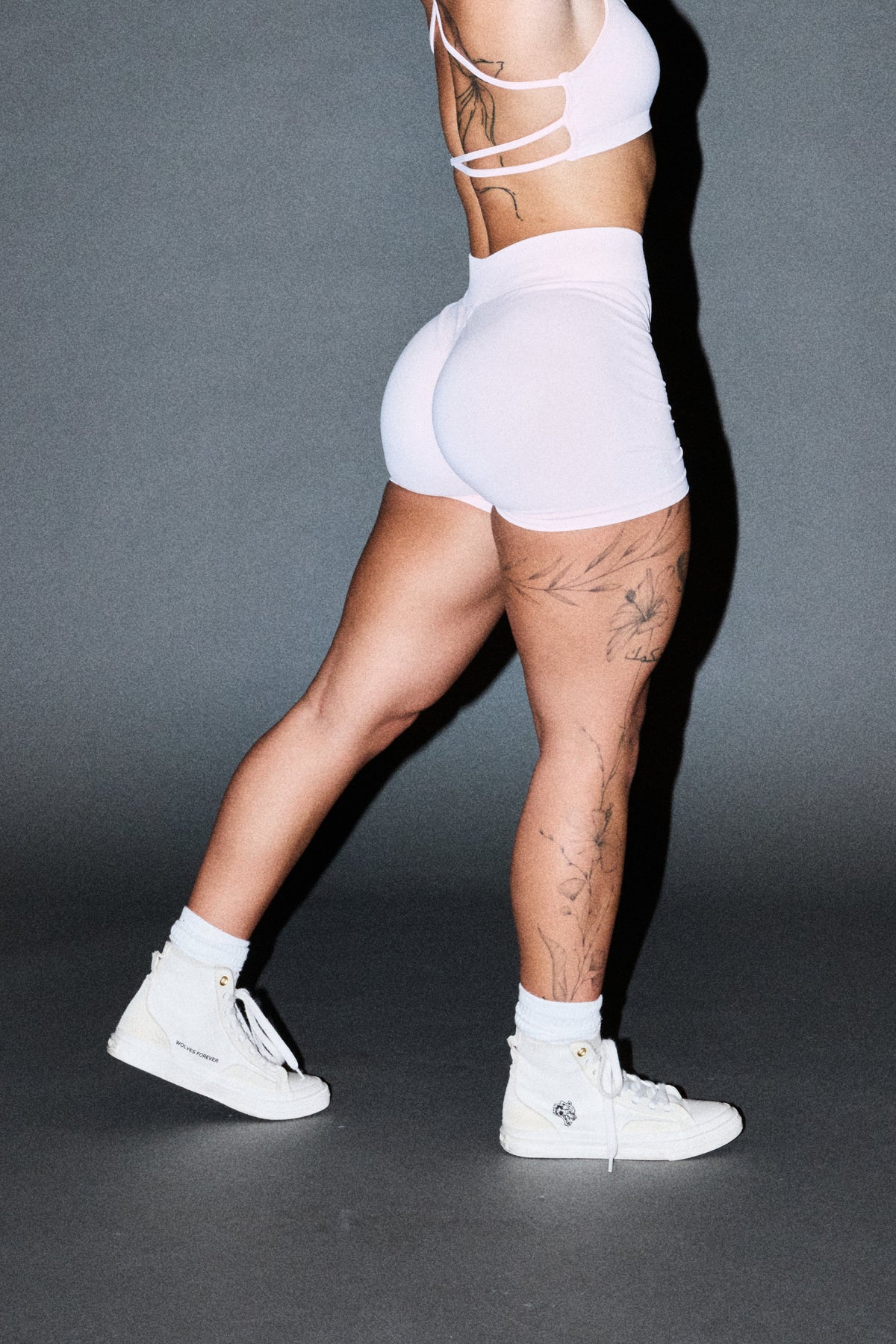 Dual Wolf Harlow Soft Seamless Shorts In Blush Pink — imagem 13