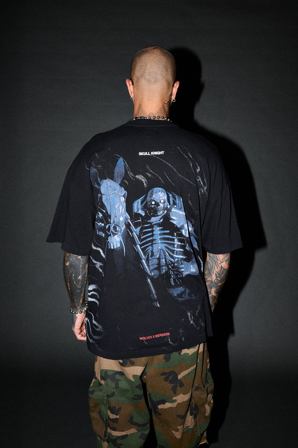 Darc Skull Knight "Side By Side" Series Premium Tee in Black - imagem 4