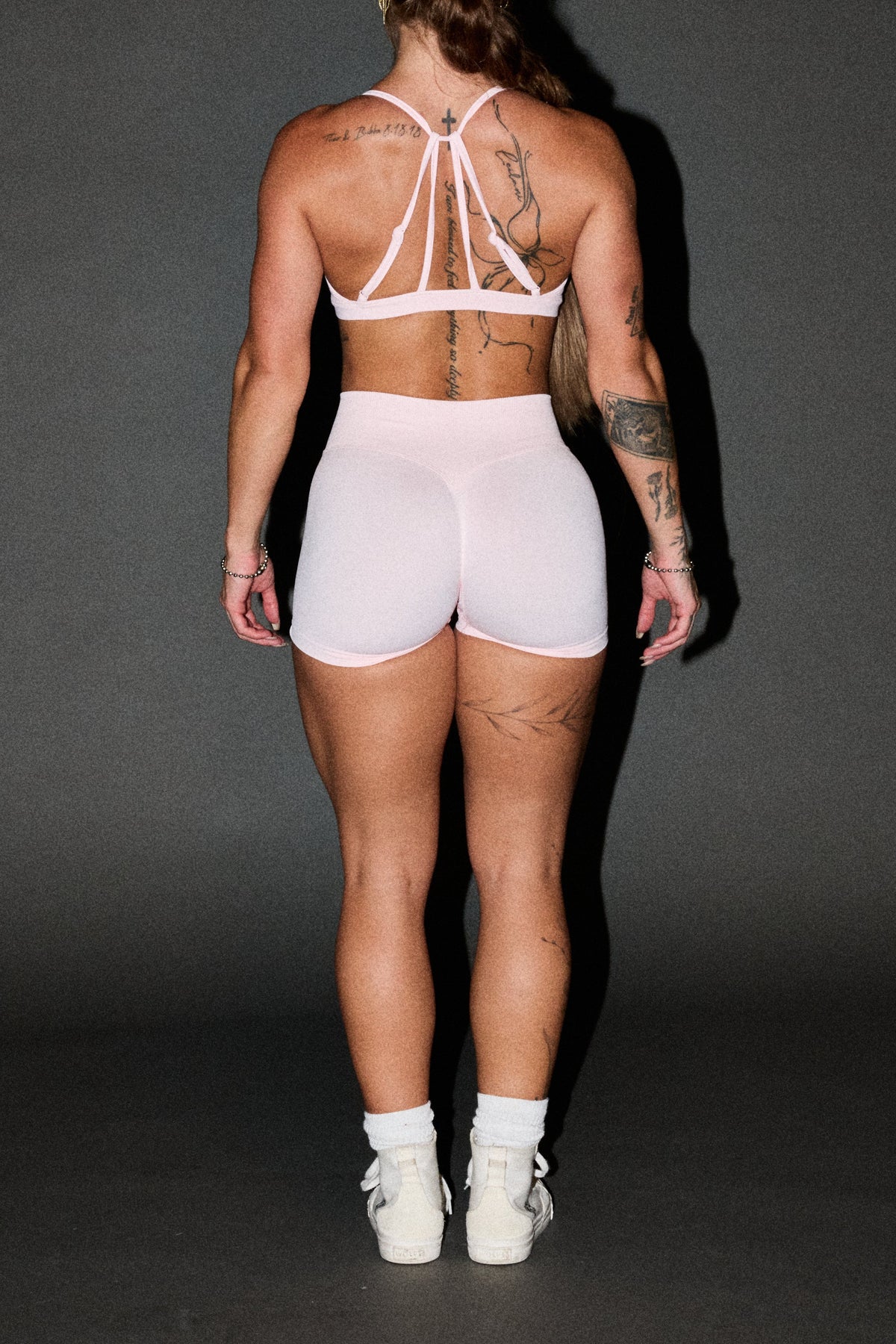 Wolf Pyramid Evey Seamless Short In Blush Pink - imagem 5