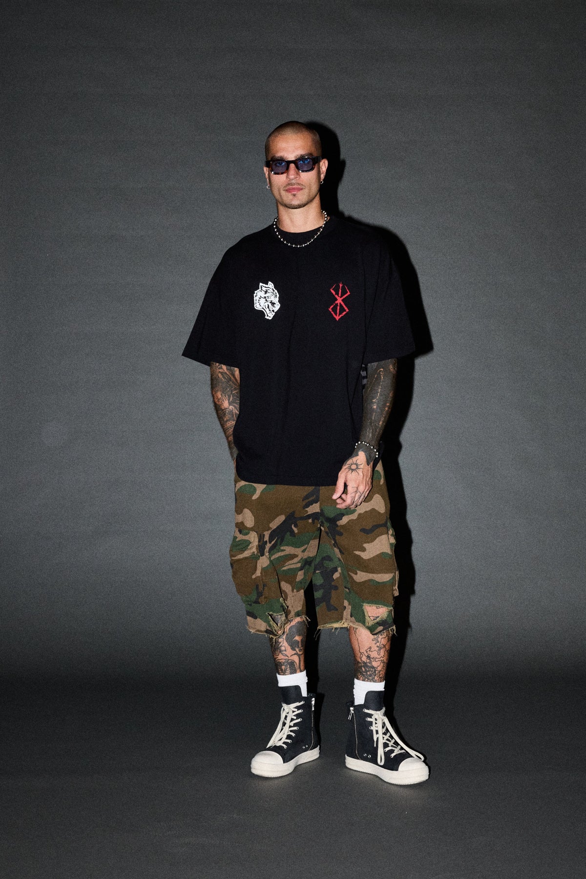 Darc Berserker "Side By Side" Series Premium Tee in Black - imagem 5