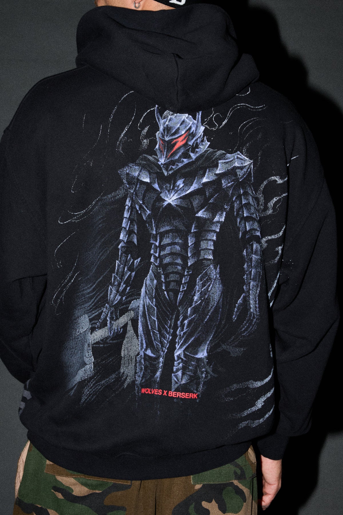 Darc Berserker "Side-By-Side" Bishop Hoodie in Black - imagem 8