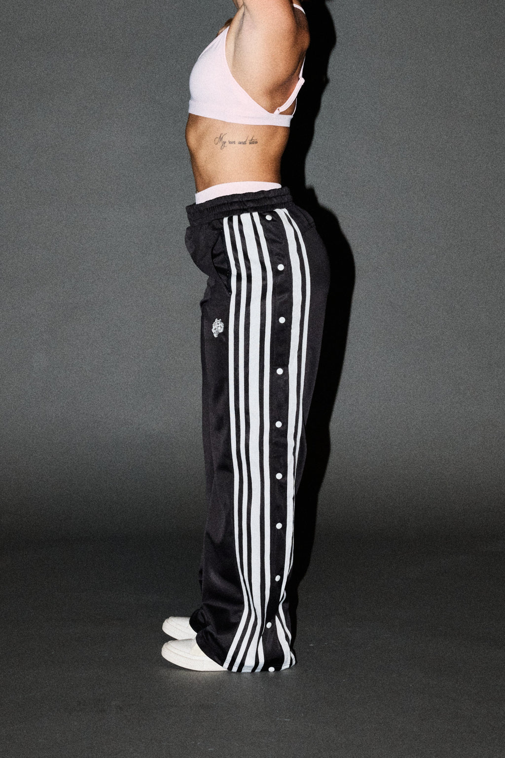 Dual Wolf Juliette Tearaway Track Pant In Black - imagem 4
