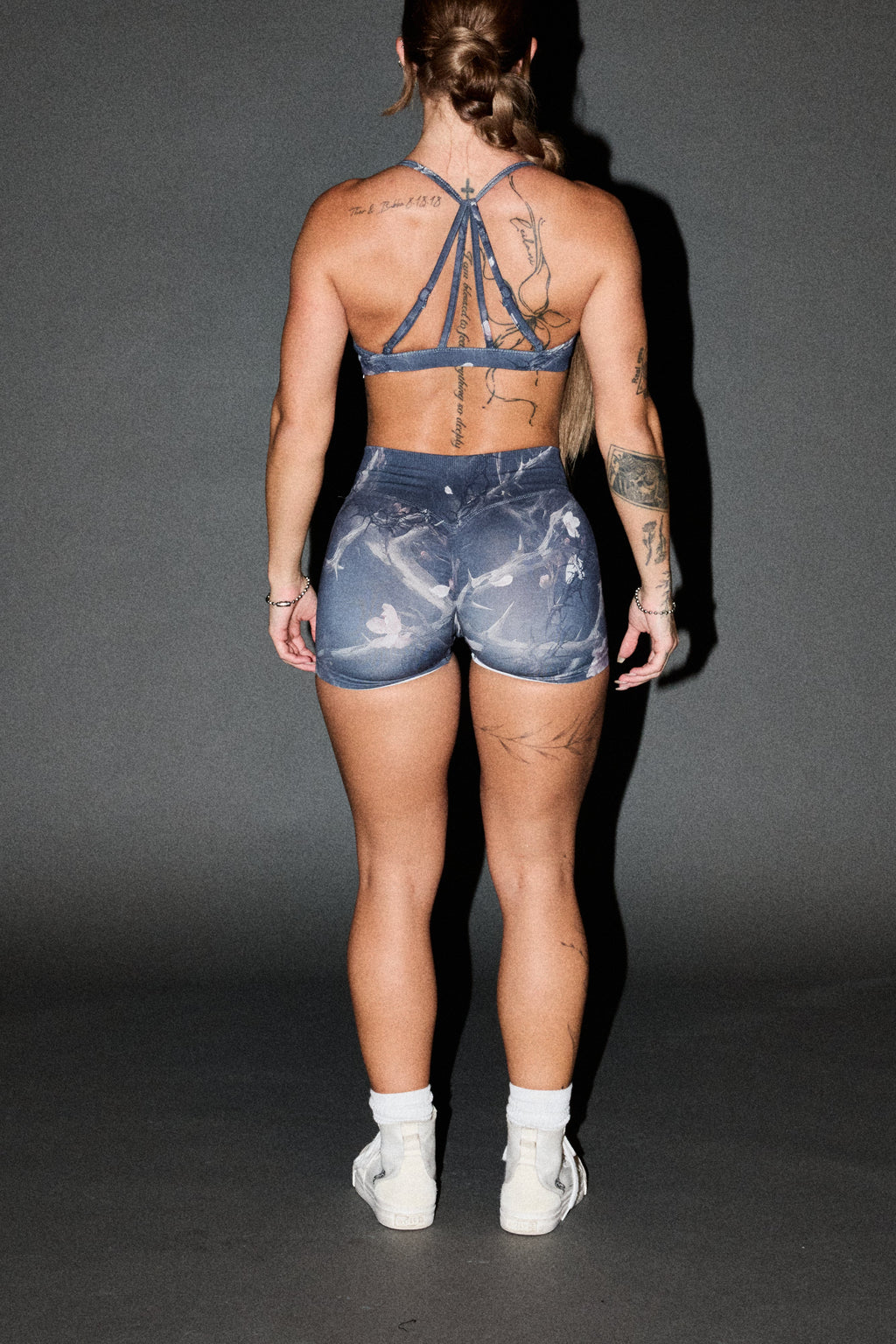 Wolf Pyramid Evey Seamless Short In All Of Us Camo - imagem 5