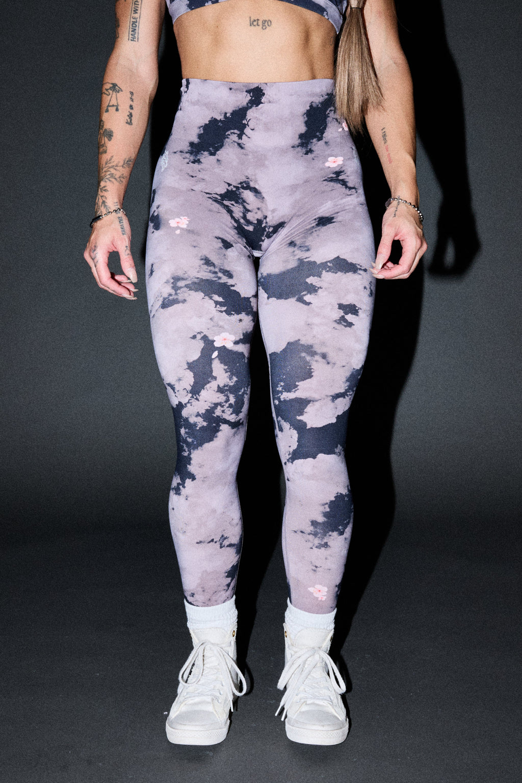 Dual Wolf Skylar Soft Seamless Leggings In Sakura Rose Taupe Clouds