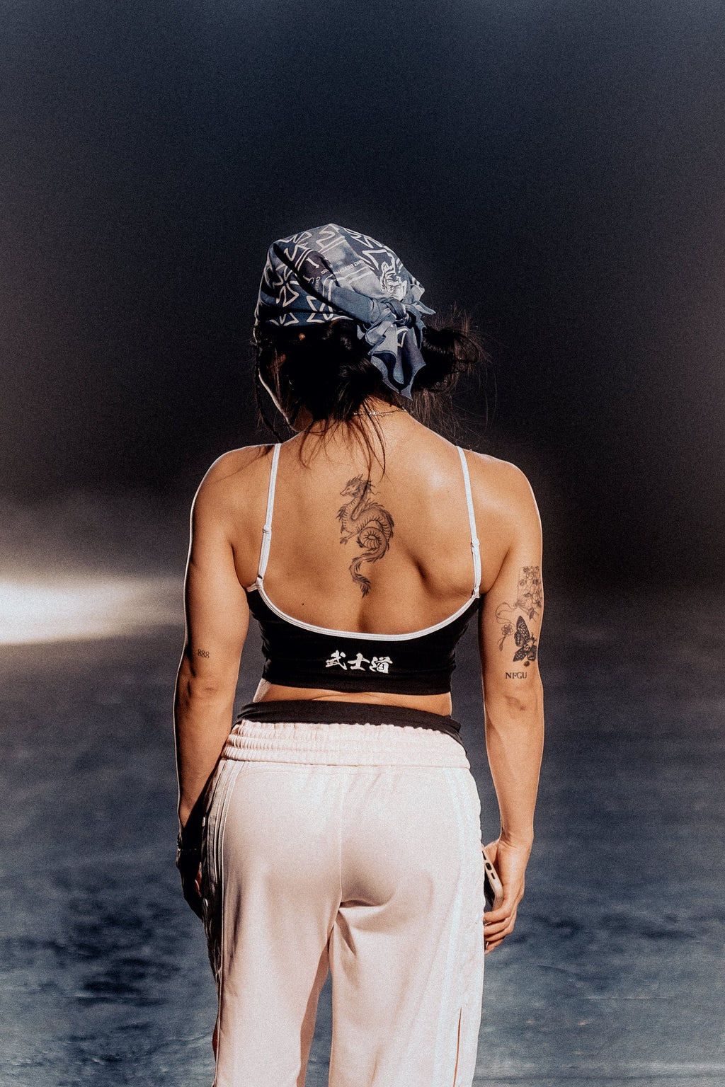 She Wolf Code Charlie Energy Shelf Tank in Black — imagem 1