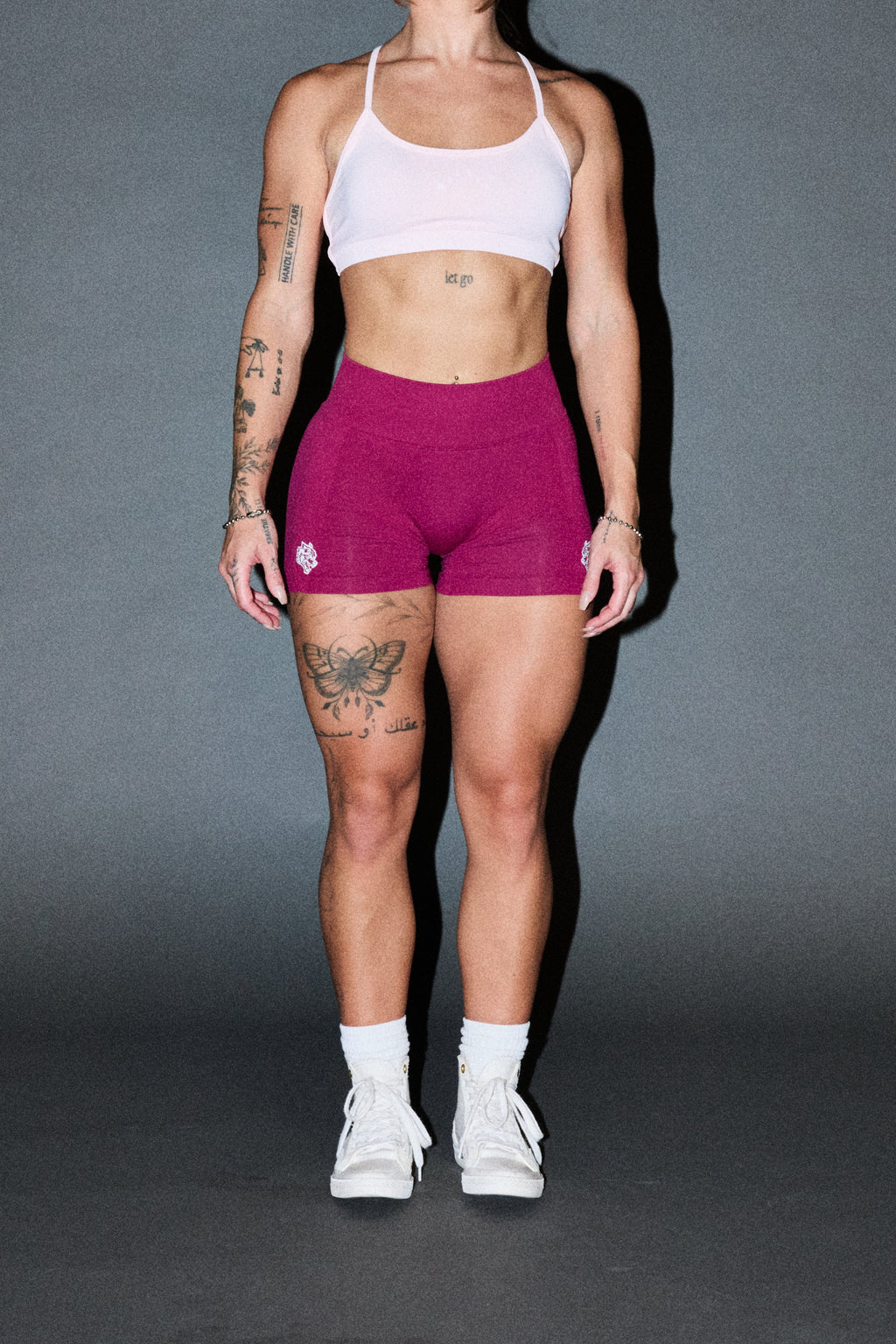 Dual Wolf Evey Seamless Shorts In Deep Raspberry — imagem 8