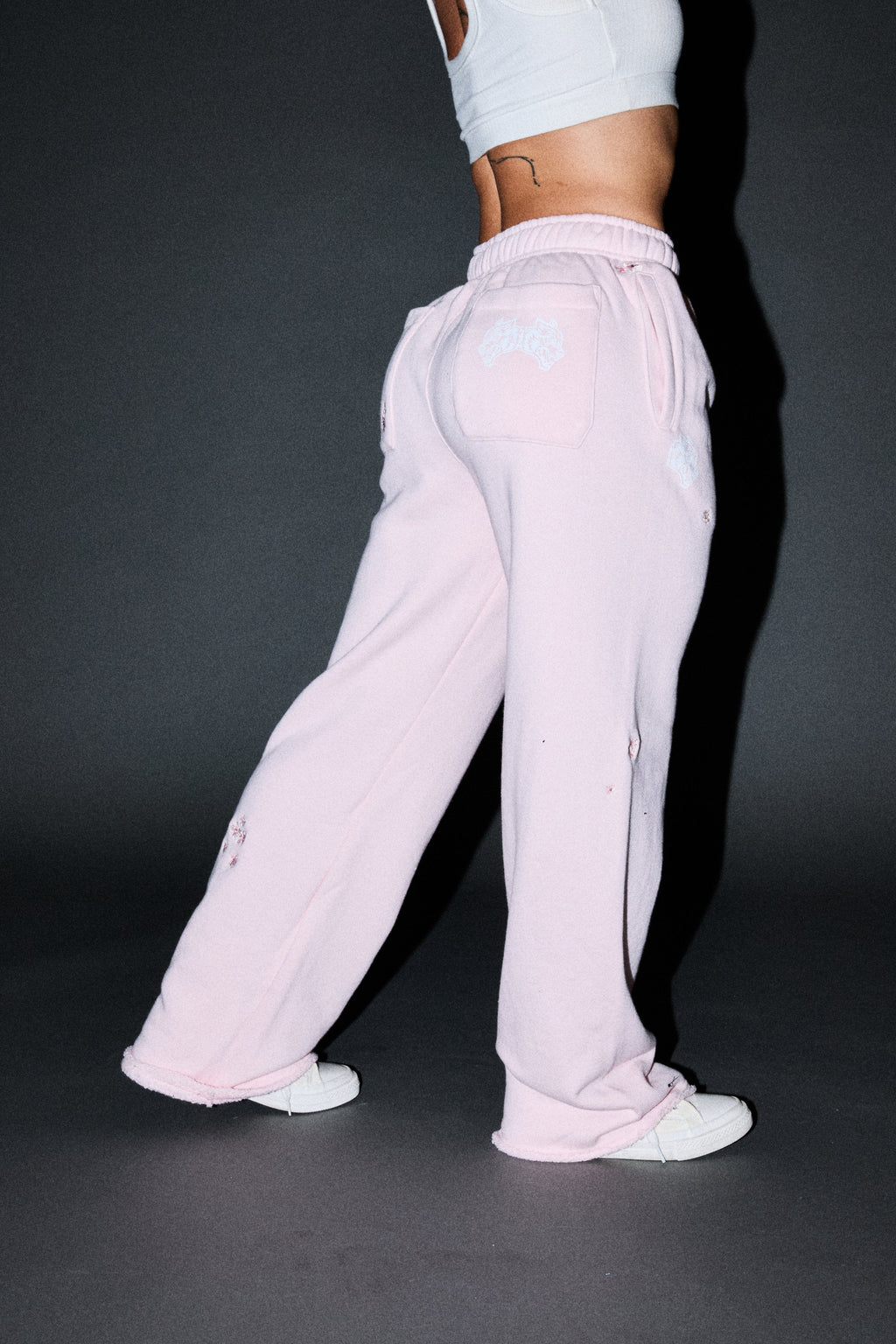 Dual Wolf Sakura Premium Big Cozy Sweats In Blush Pink — imagem 6