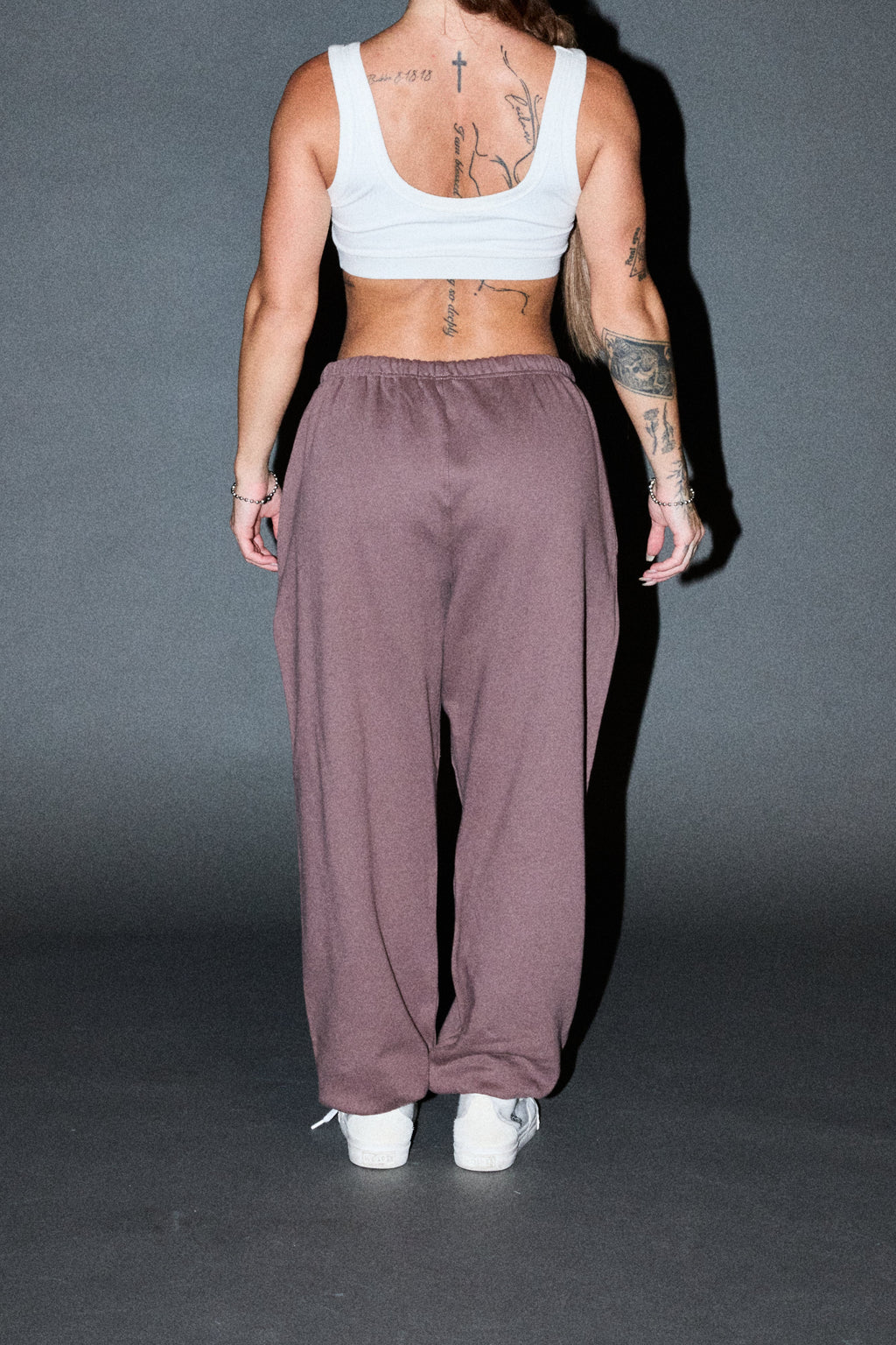 Dual Wolf Lightweight Lounger Sweat Pants In Rose Taupe — imagem 4