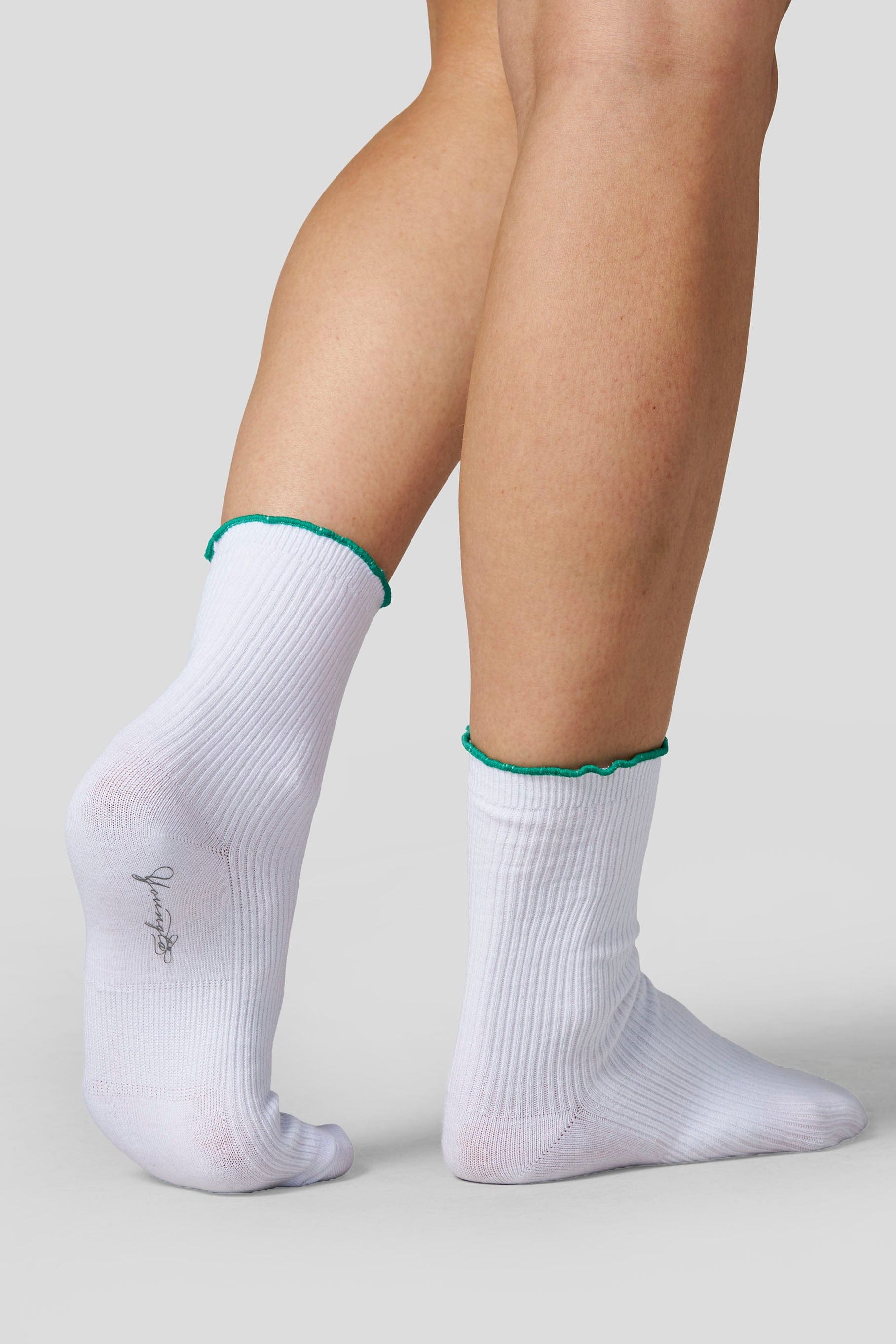 W6119 Ruffle Socks — imagem 2