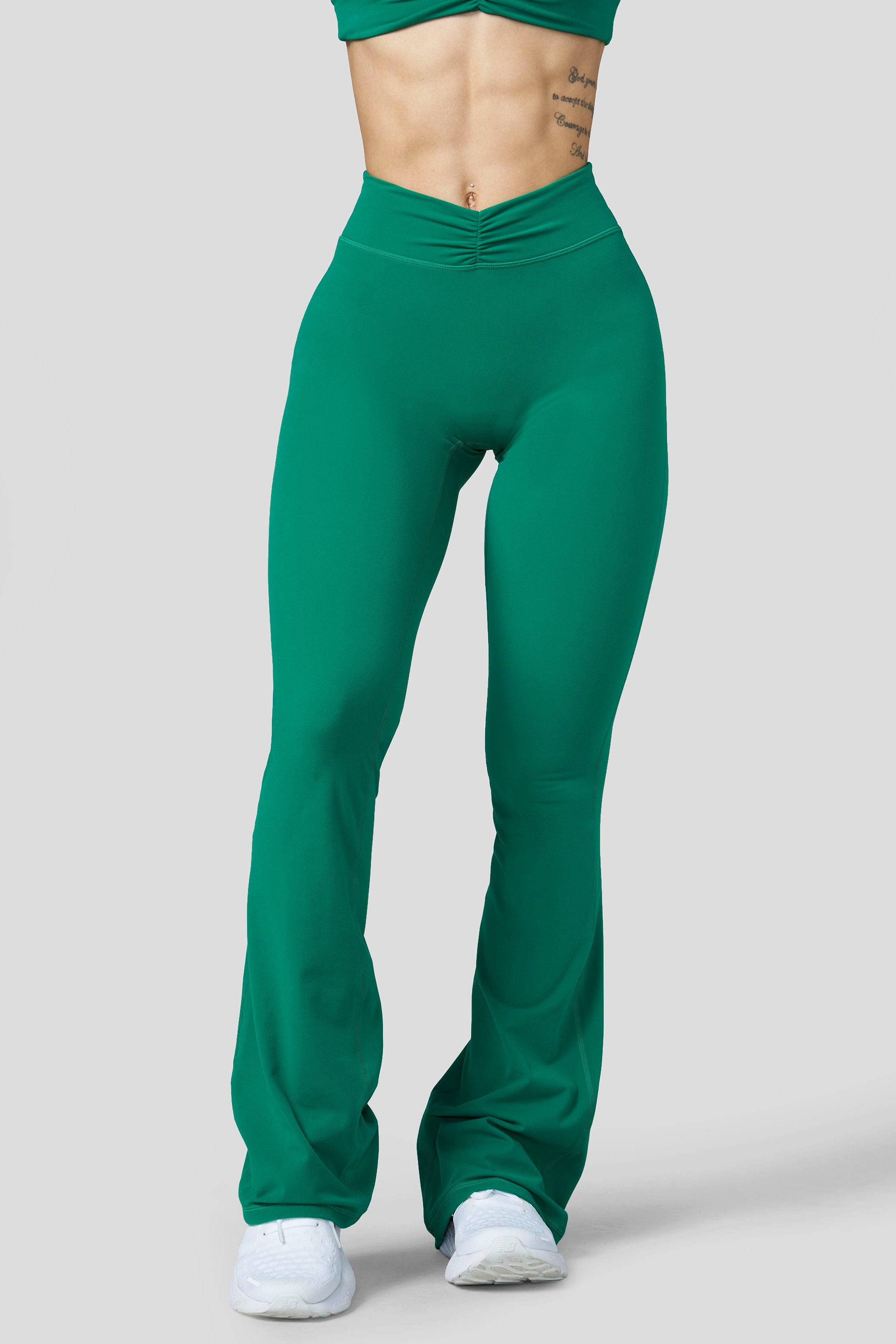 W2229 Buttersoft Scrunch Band Flare Leggings (reg) — imagem 6