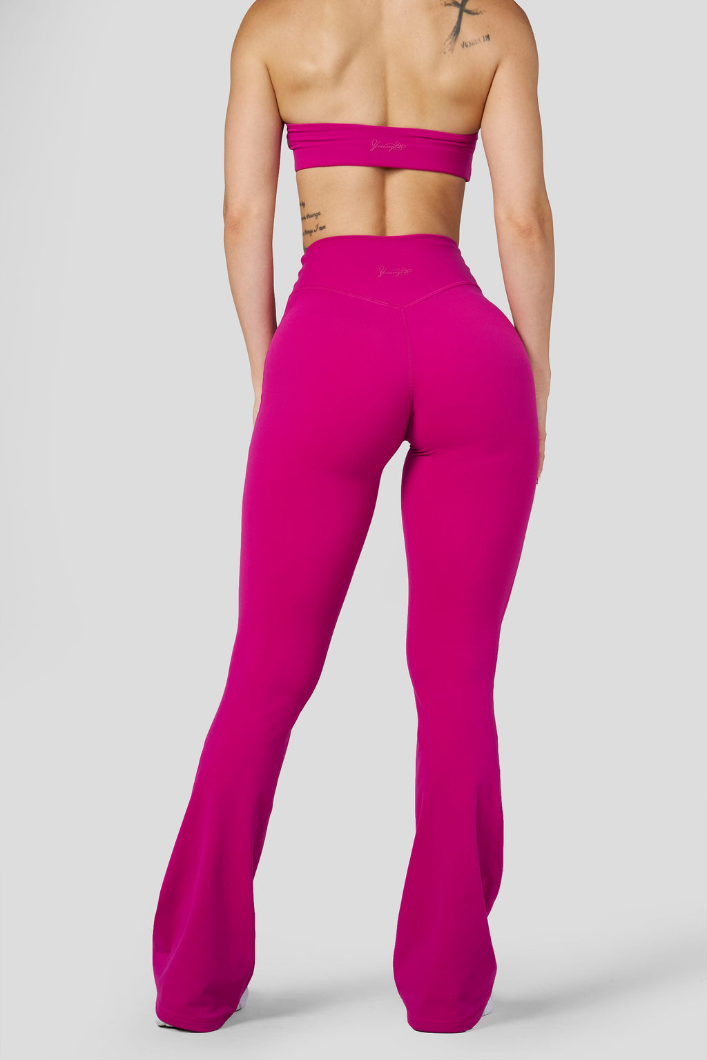 W2229 Buttersoft Scrunch Band Flare Leggings (reg) — imagem 8