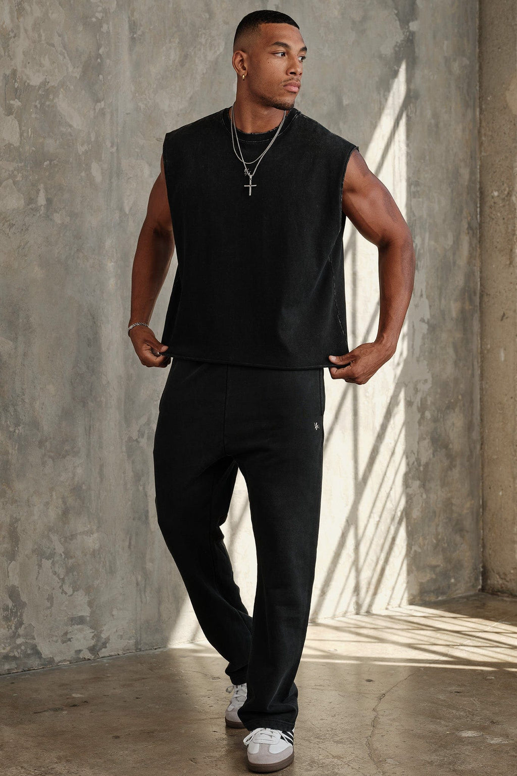 2068 - Elevated Essentials - Straight Sweats — imagem 3