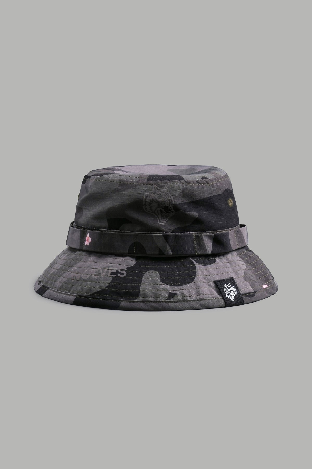 Wolf Patch V2 Boonie Bucket Hat in Vintage Blossom Woodland Camo - imagem 1