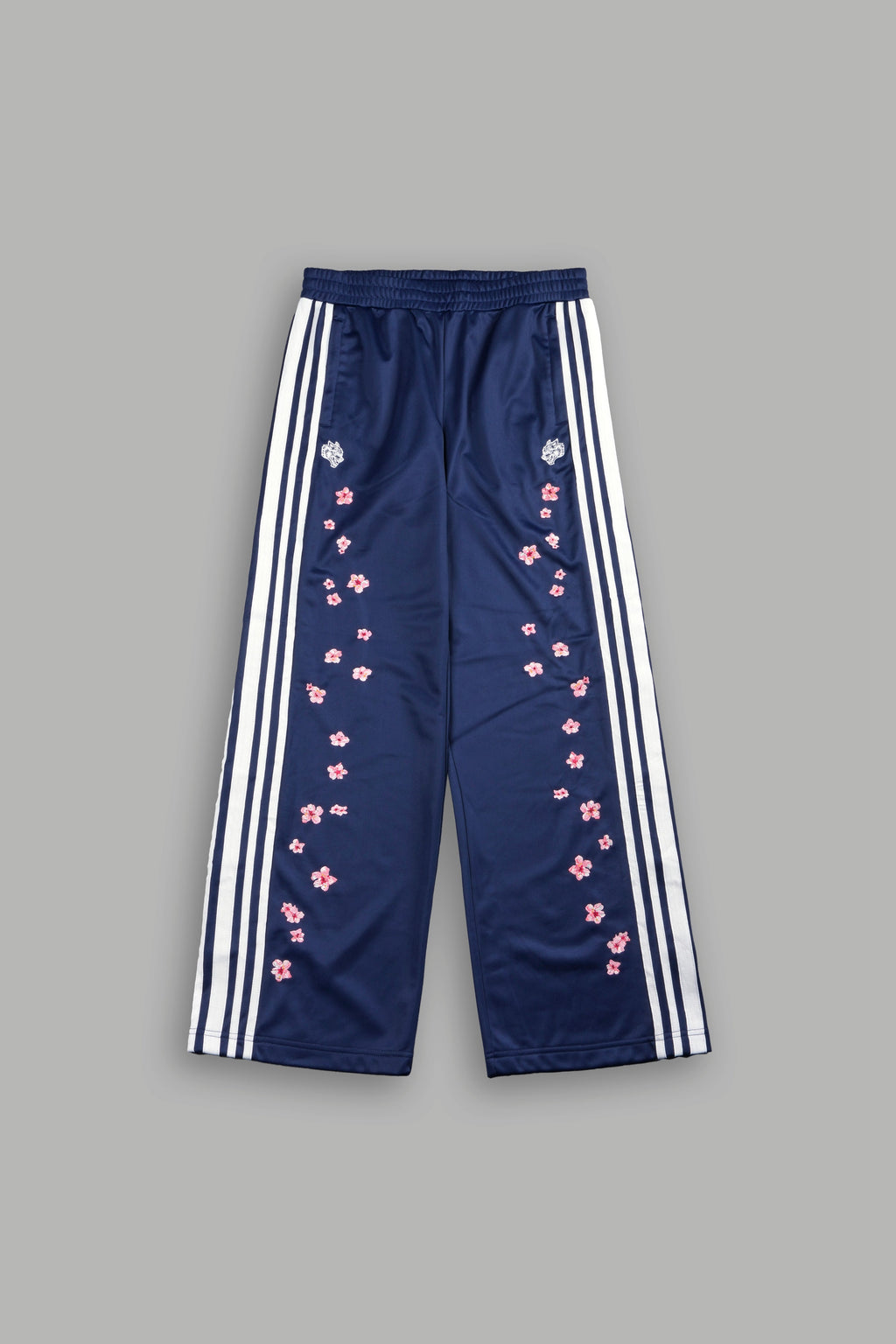 Sakura Forever Juliette Tearaway Track Pant in Royal Navy — imagem 8