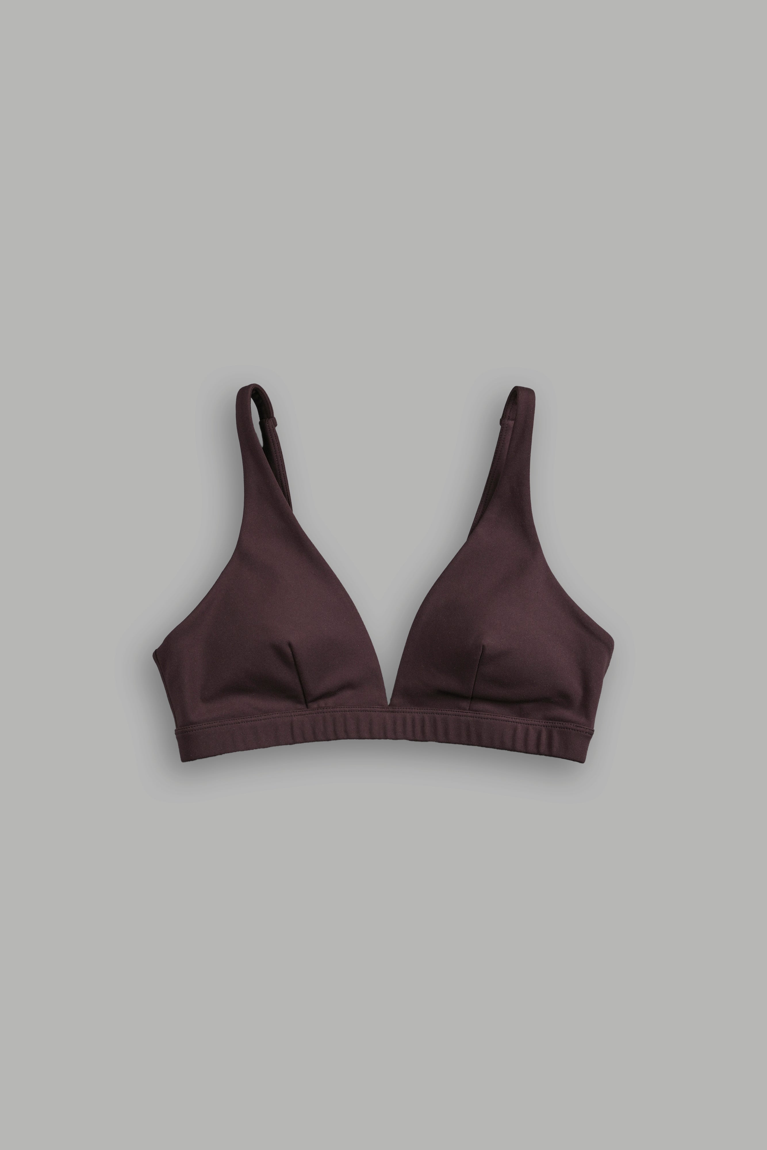 Chopper V Sports Bra in Darc Garnet — imagem 3