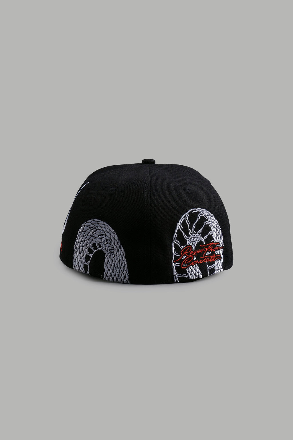 The Snake and The Rose Fitted Hat in Black — imagem 3