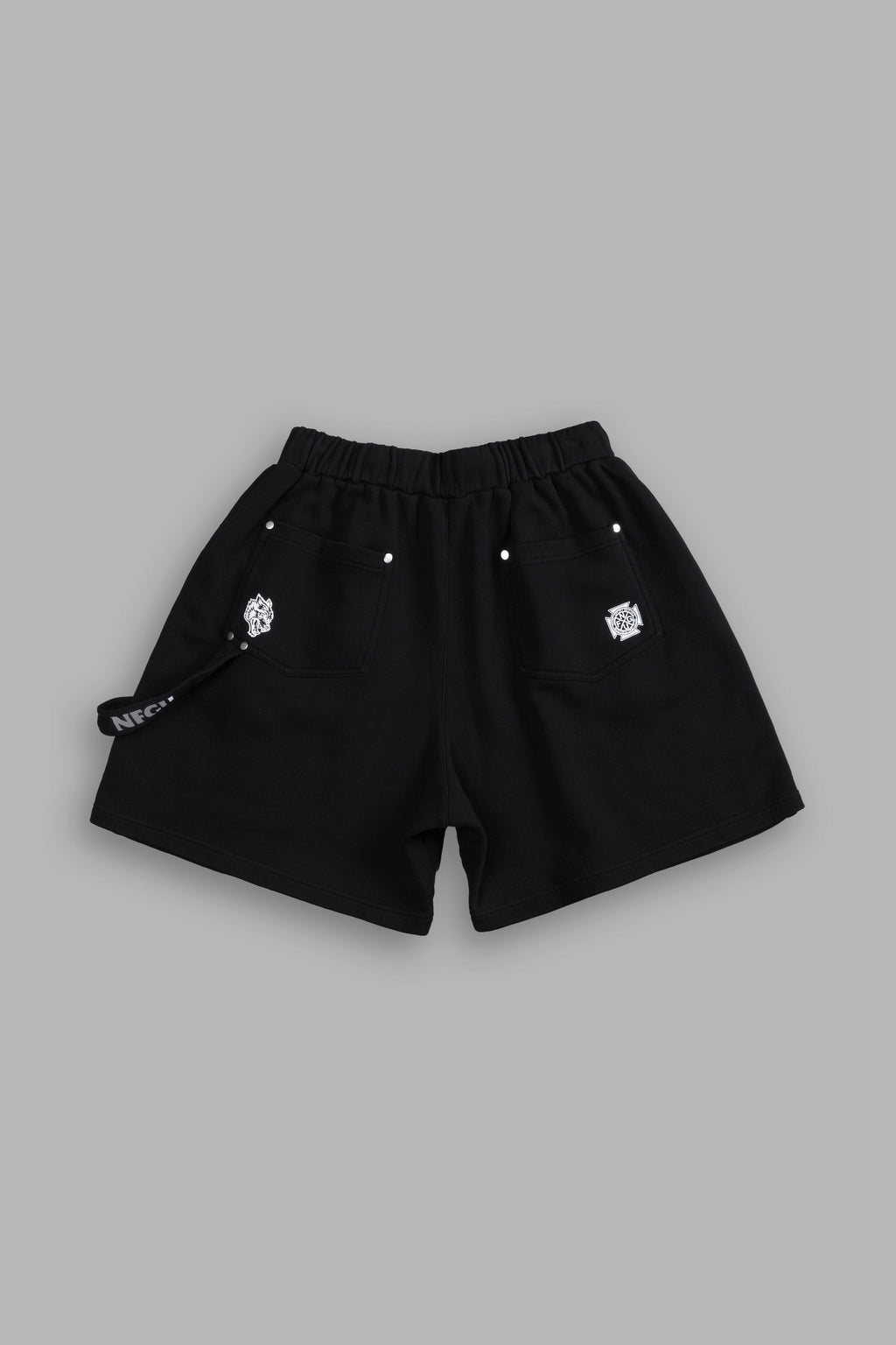 NFGU Forever Rivet Fleece Shorts in Black — imagem 2
