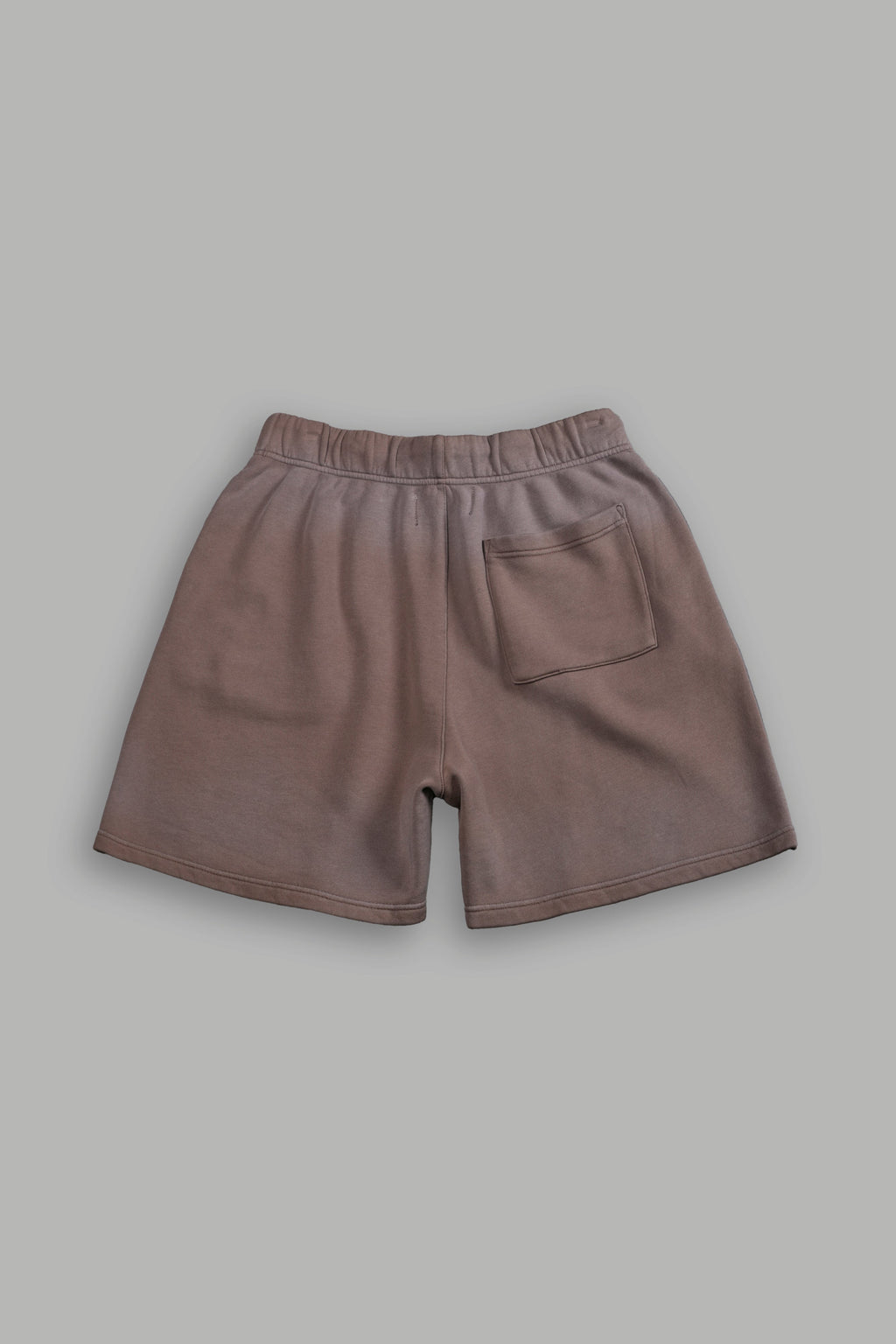 Studded Midnight Wolves Oversized Post Lounge Sweat Shorts in Mojave Brown Drift Wash — imagem 3