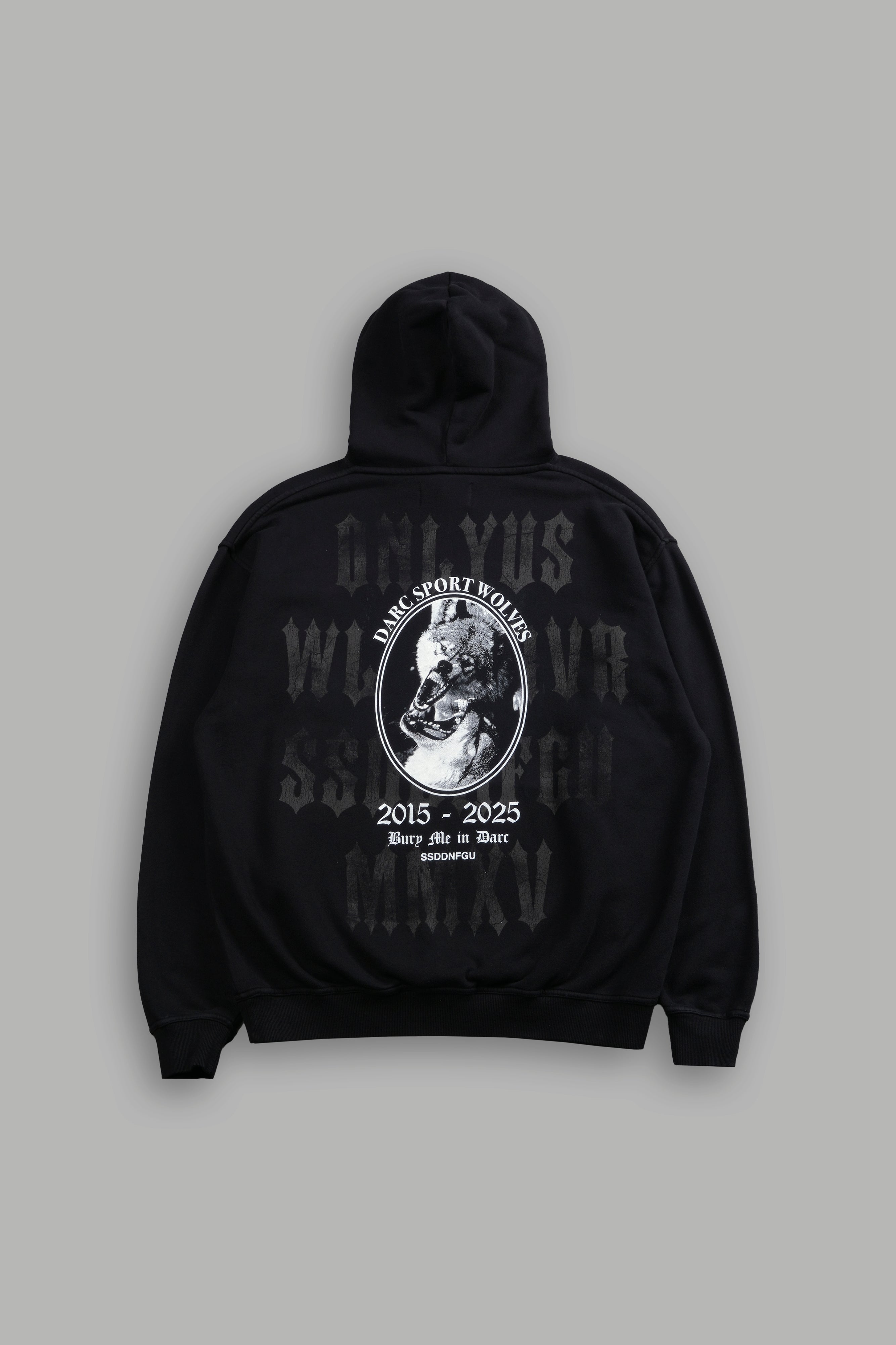 Wolf Blood "Pierce" Hoodie in Black — imagem 1