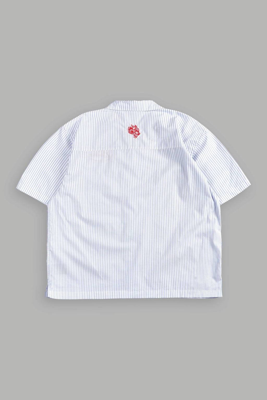 Wolves Patch Dalton Mid Length Button Up in Blue Stripe — imagem 2