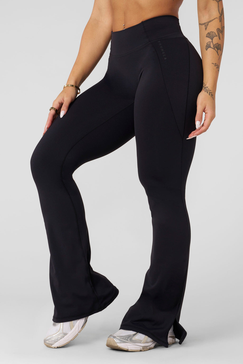 W285 - Elevate Flare Leggings — imagem 9