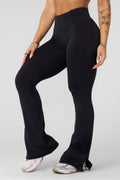 W285 - Elevate Flare Leggings — imagem 9
