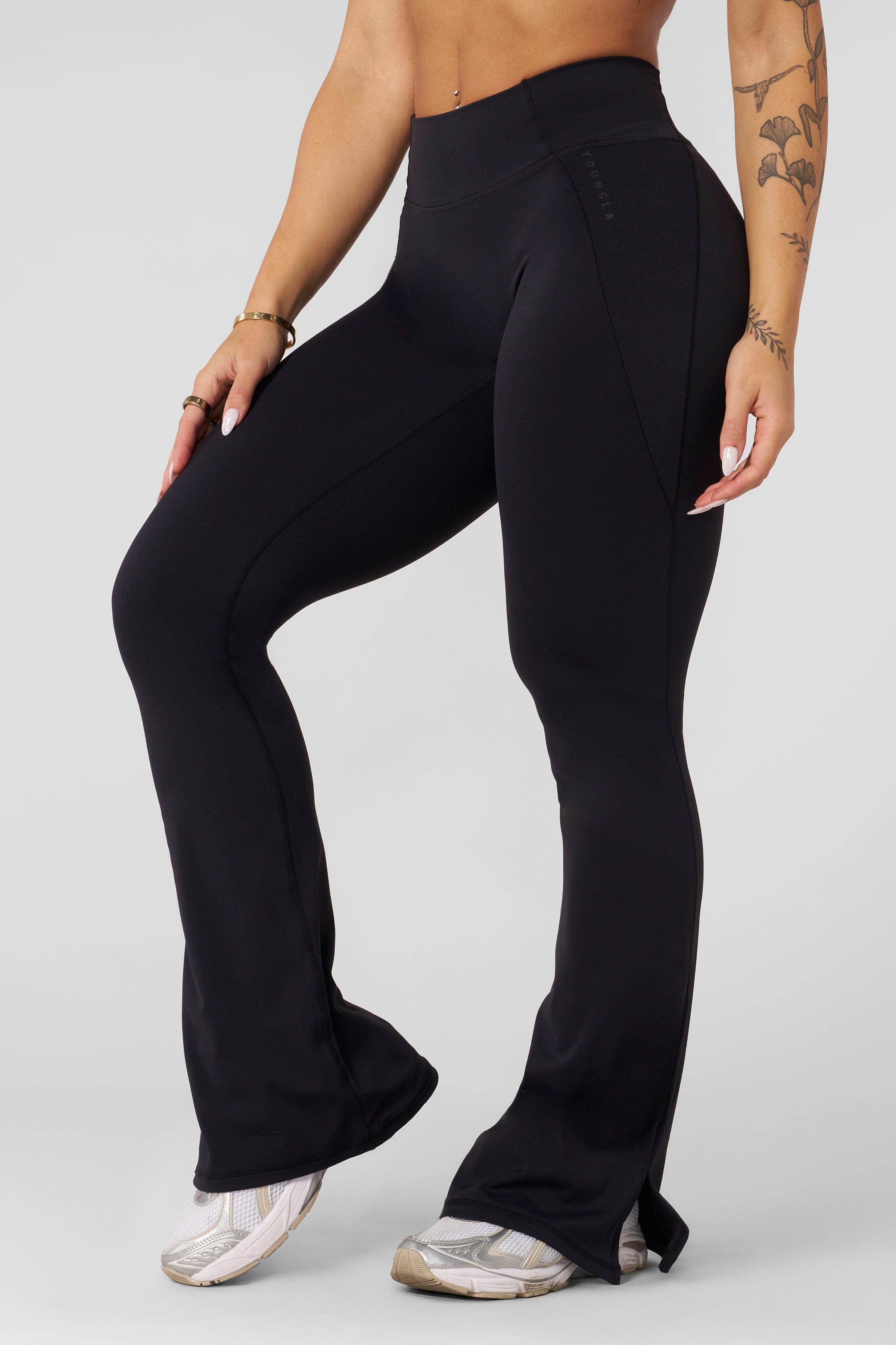 W285 - Elevate Flare Leggings — imagem 9