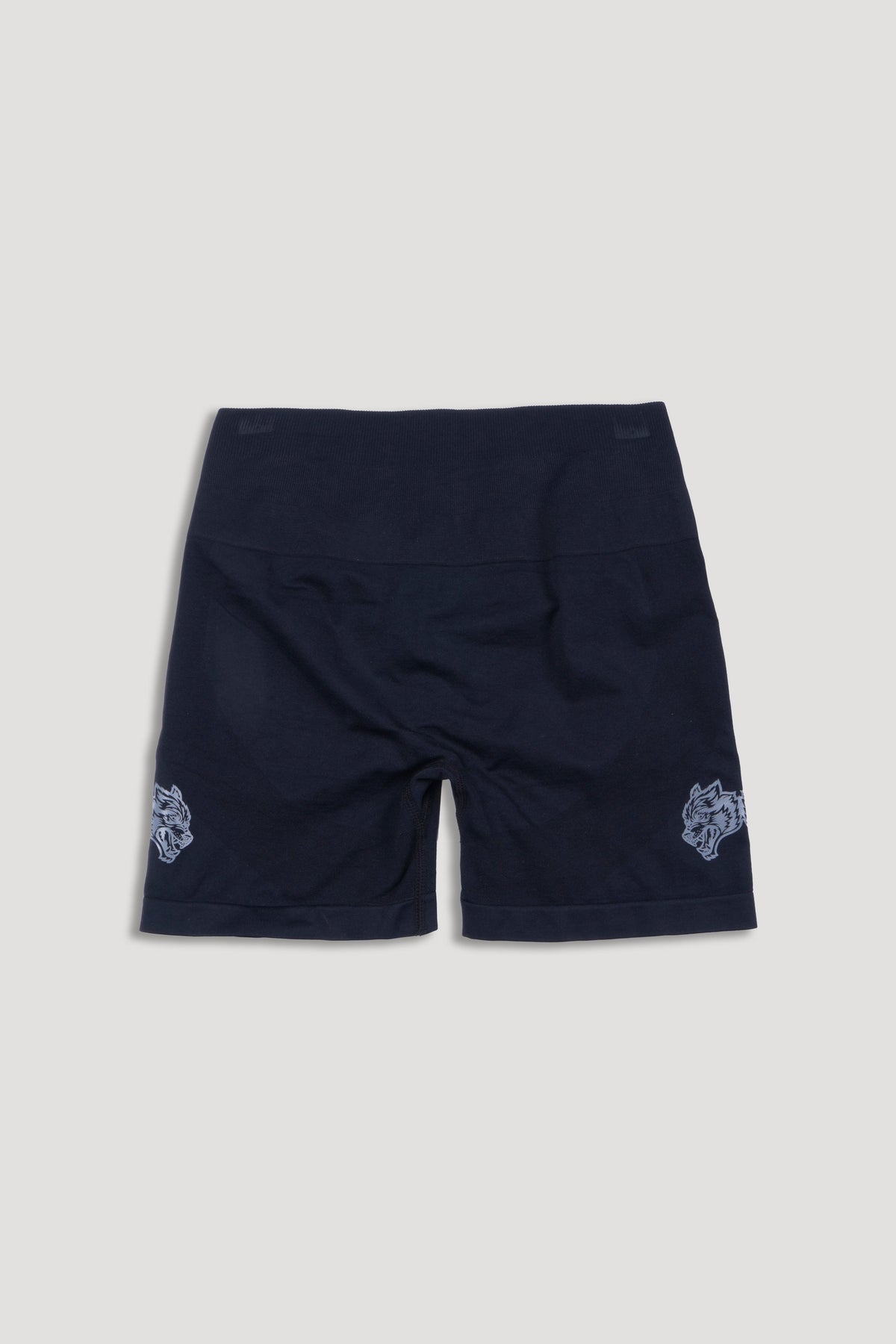 IYKYK "Stella" Soft Seamless Shorts in Black — imagem 5