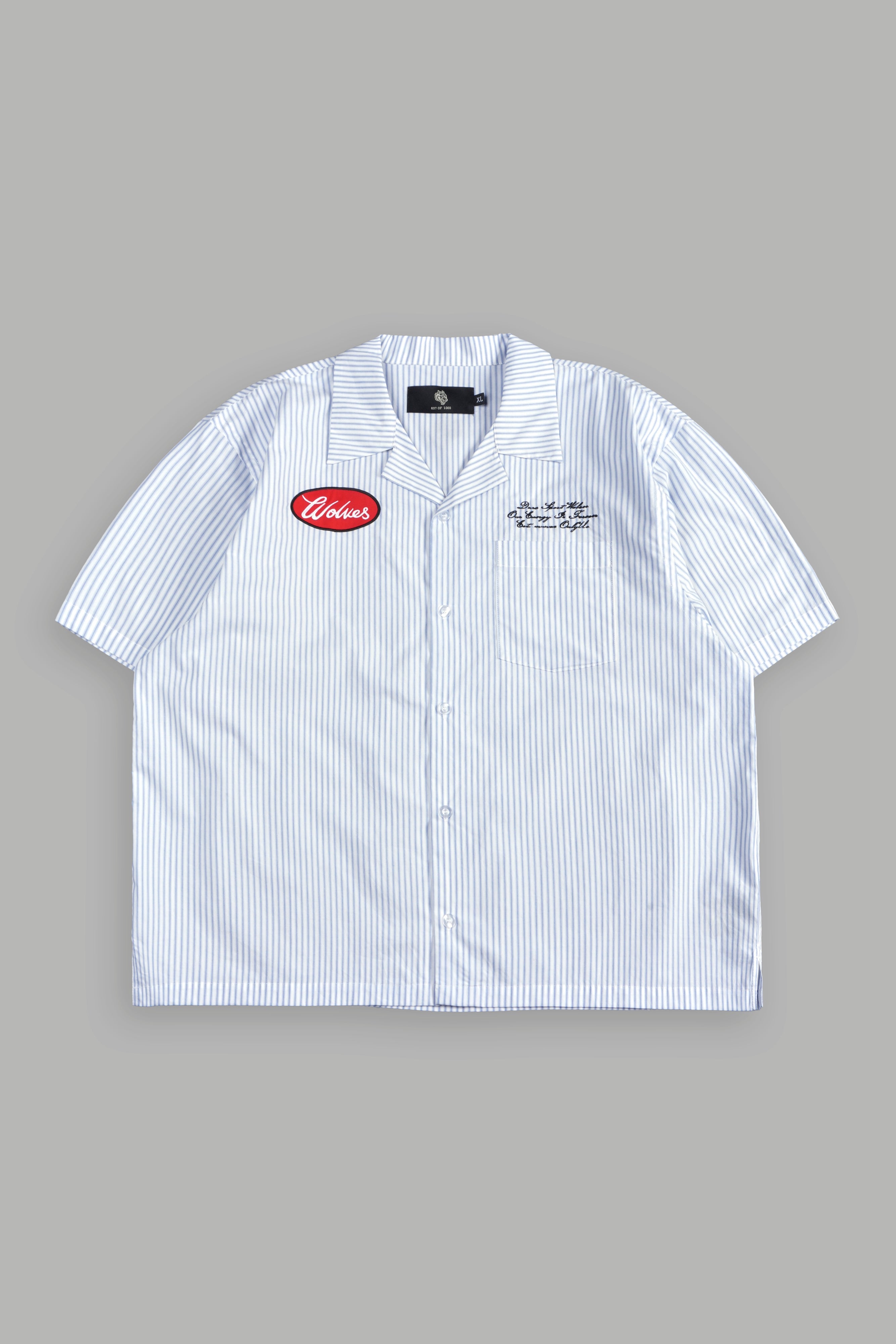Ride With Us Dalton Mid Length Button Up in White/Blue — imagem 1