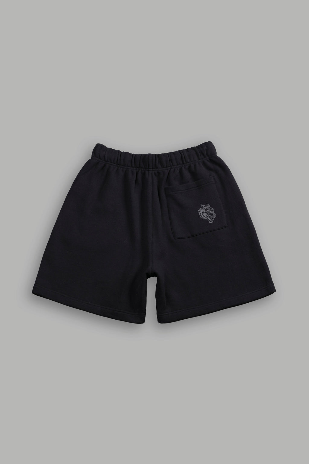 Stud Wolf Post Lounge Sweat Shorts in Black — imagem 2
