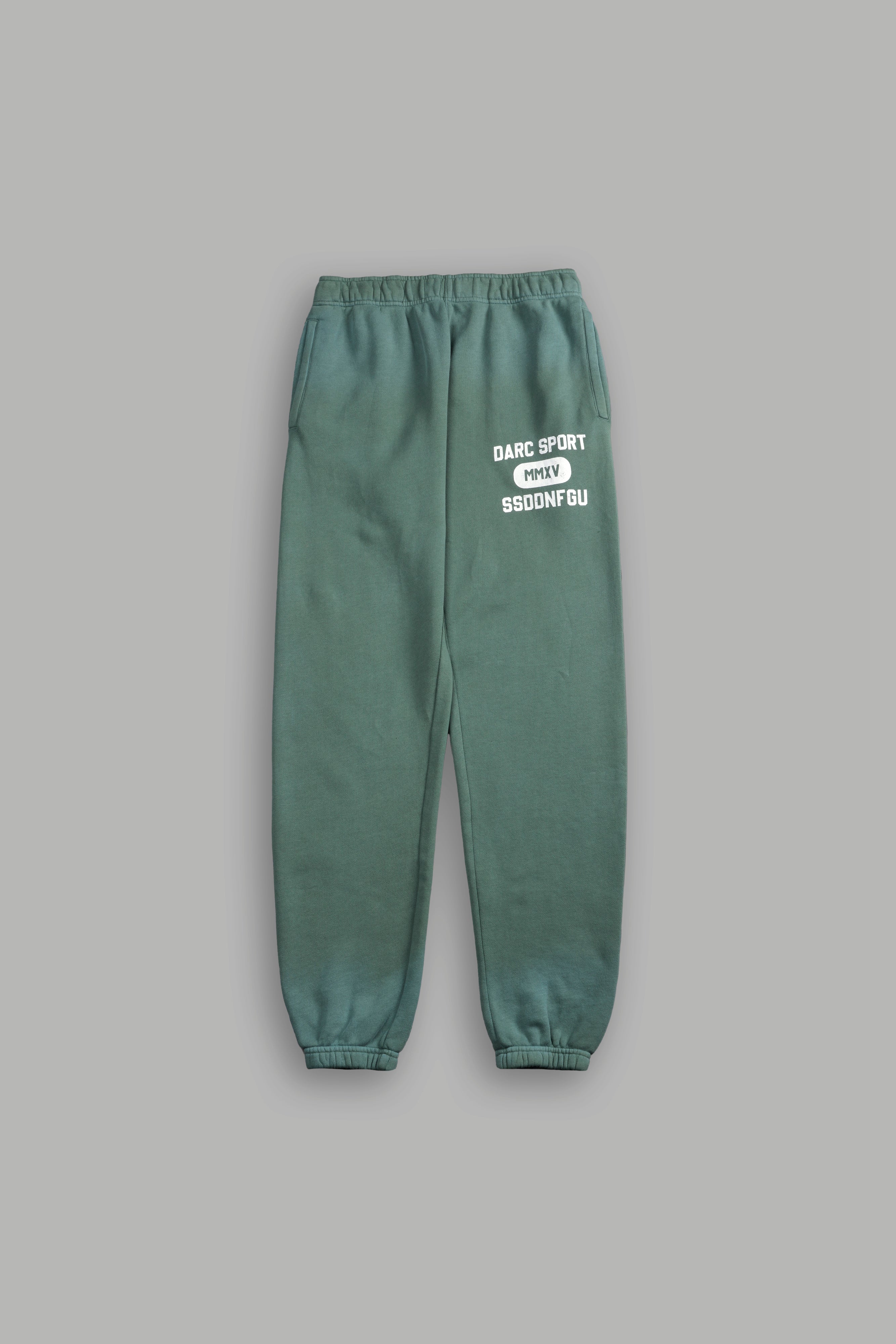 Wolves Forever She Post Lounge Sweats in Hunter Green Driftwash — imagem 3