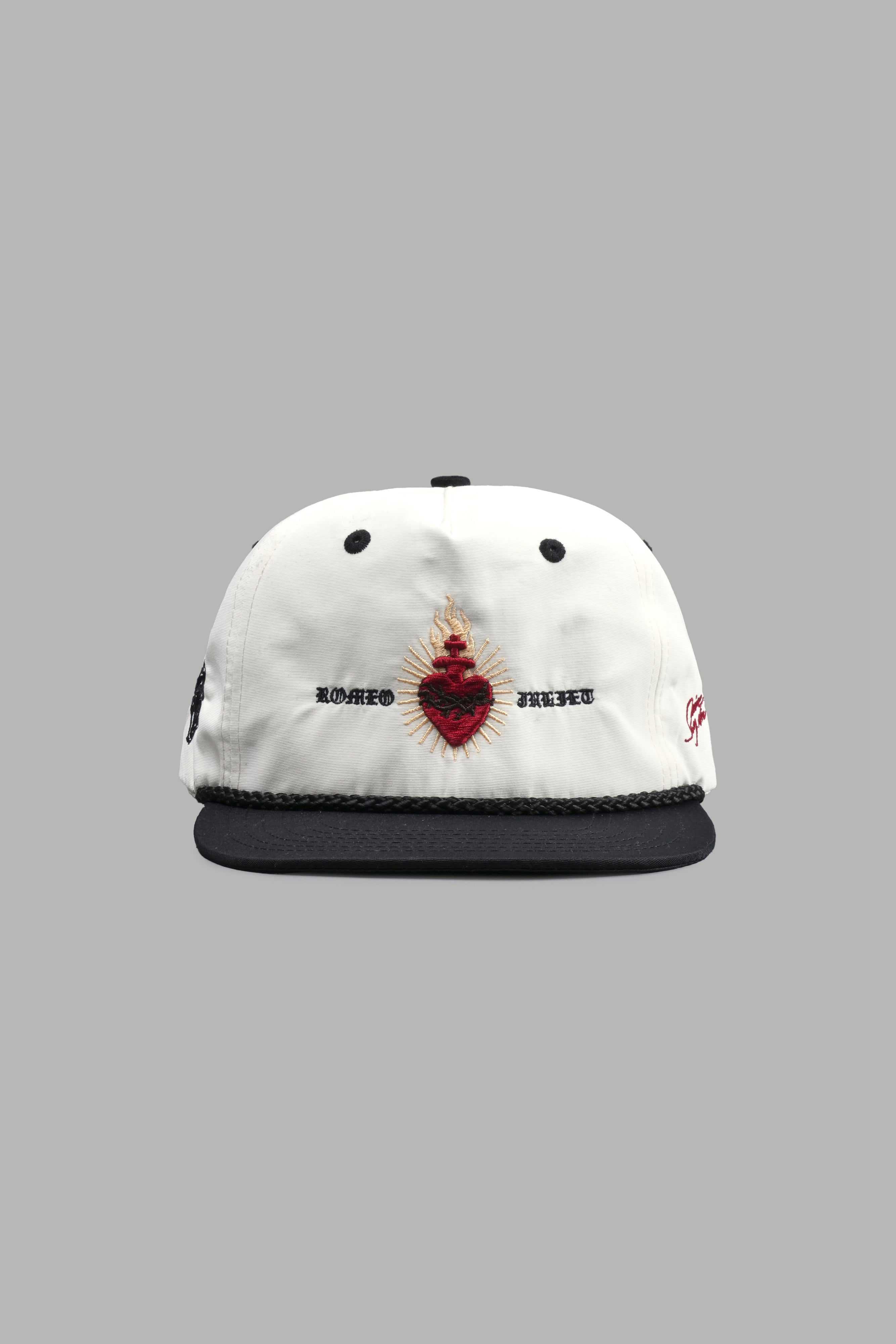 Doomed Love Paradise Hat in Cream/Black — imagem 1