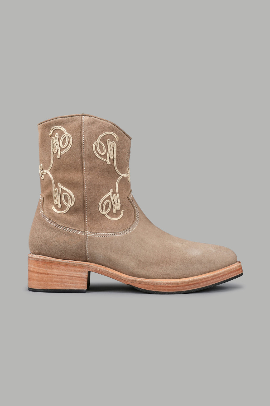 Lunger Boot in Tan - imagem 2