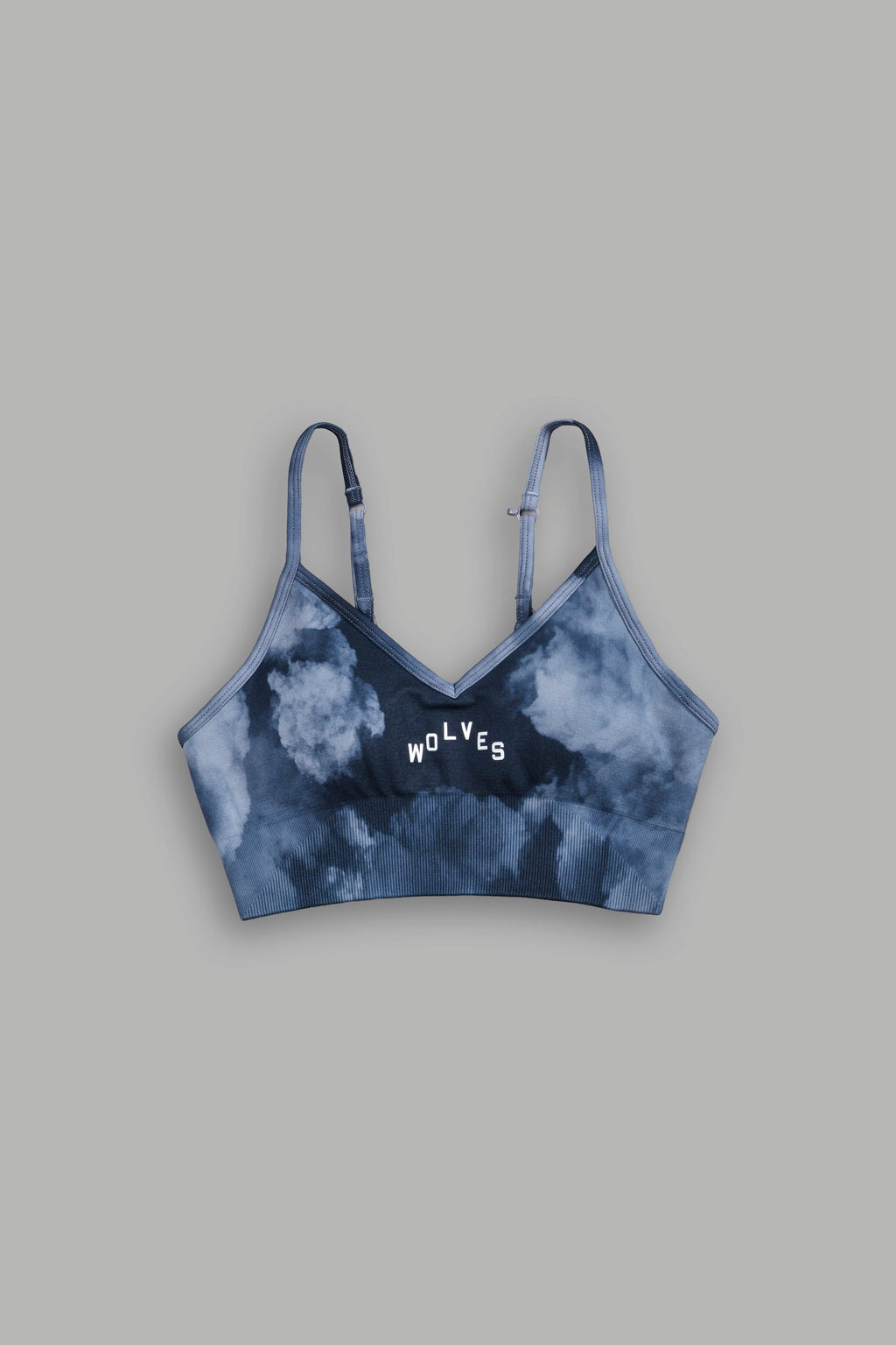 Wolves Pyramid "Everson Seamless" Sports Bra in Darc Blue Big Ghost Clouds — imagem 3