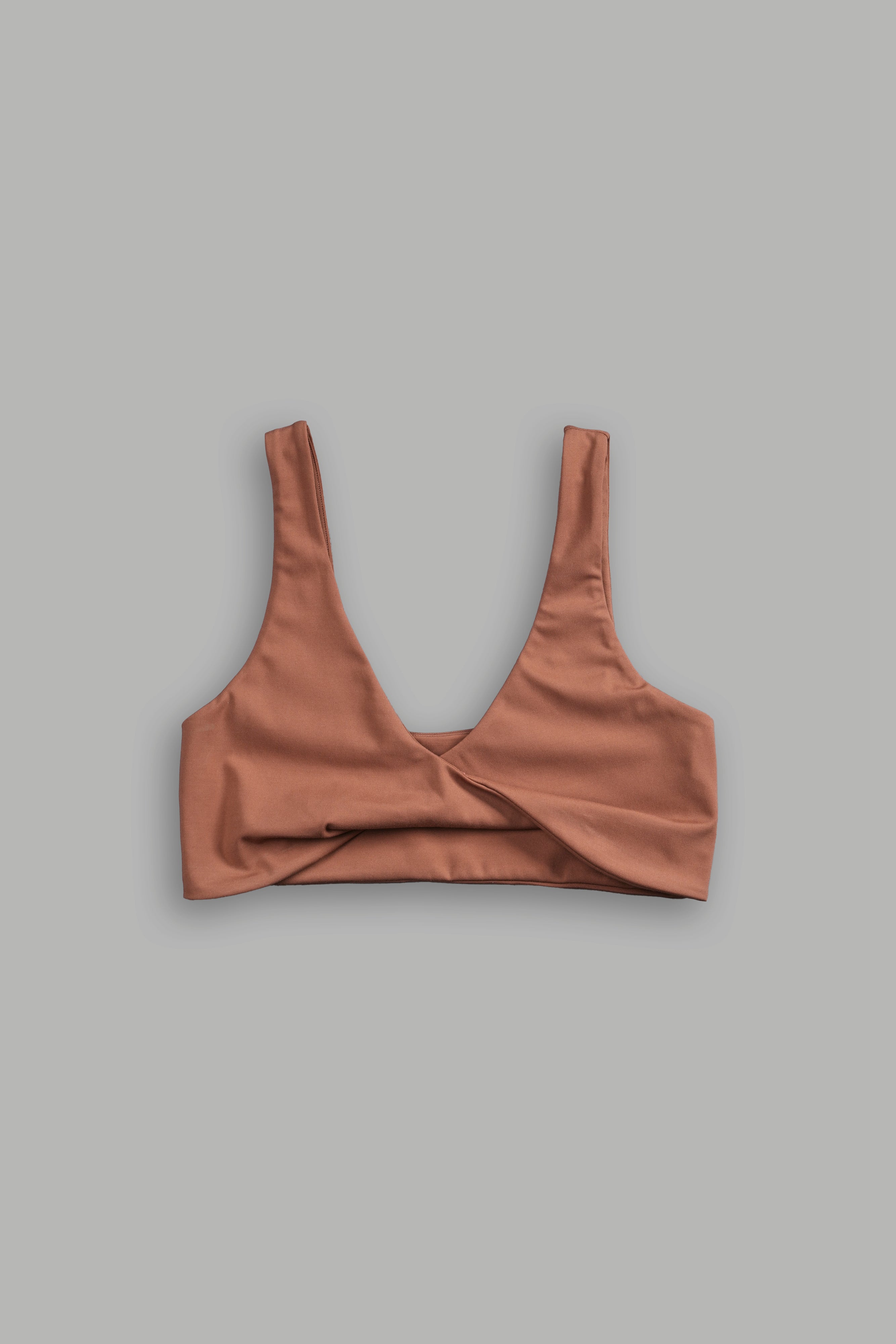 Single Wolf "Twist" Energy Bra in Norse Brown — imagem 4