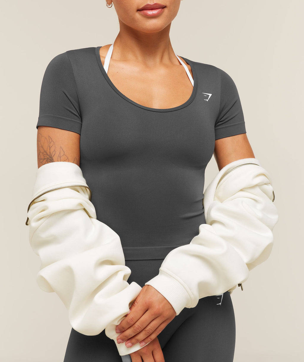 Everyday Seamless Tight Fit Crew Neck Tee - Grey — imagem 1