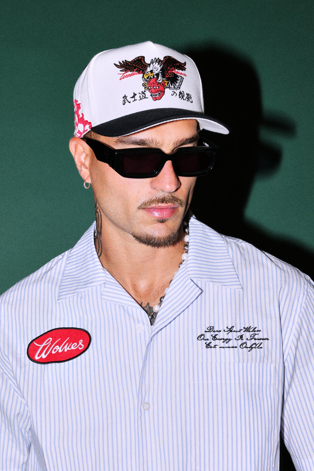 Eagle Oni Mask A Frame Snapback in Cream/Black — imagem 2
