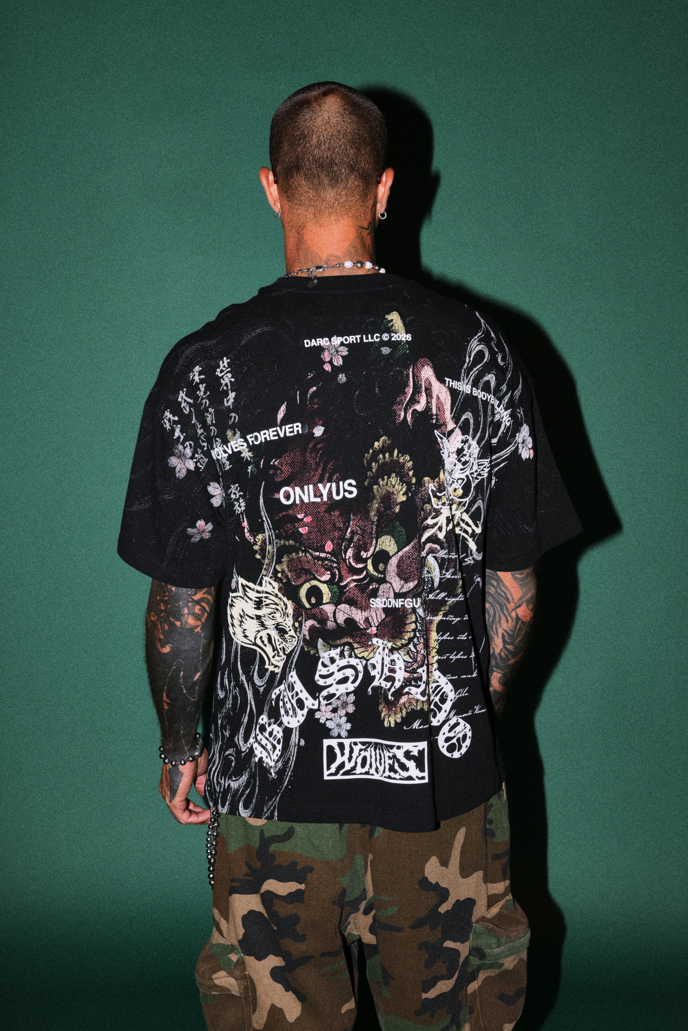 Shutendoji Premium Oversized Tee in Black — imagem 4