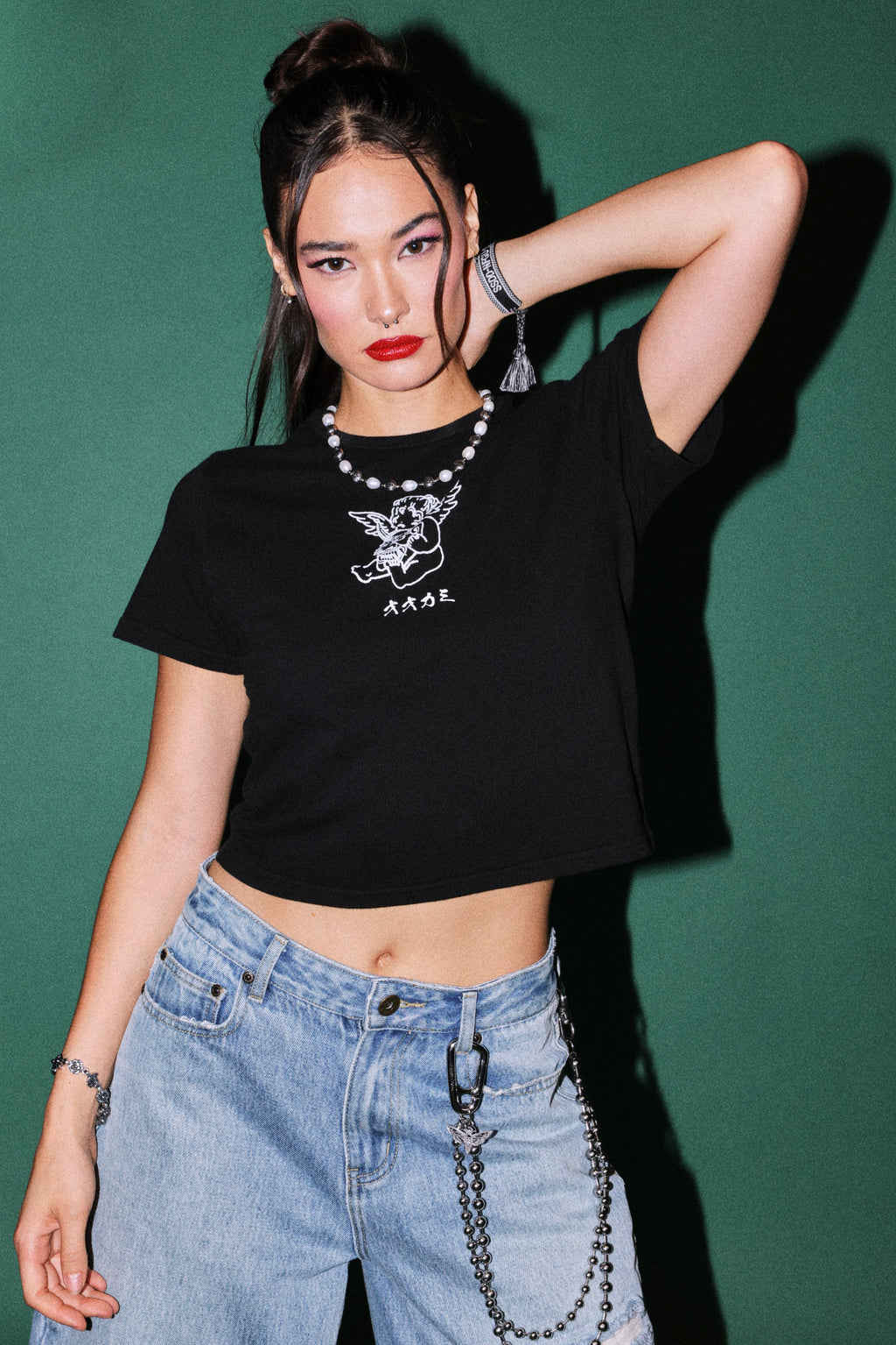 Oni Cherub Timeless Tee in Black — imagem 1