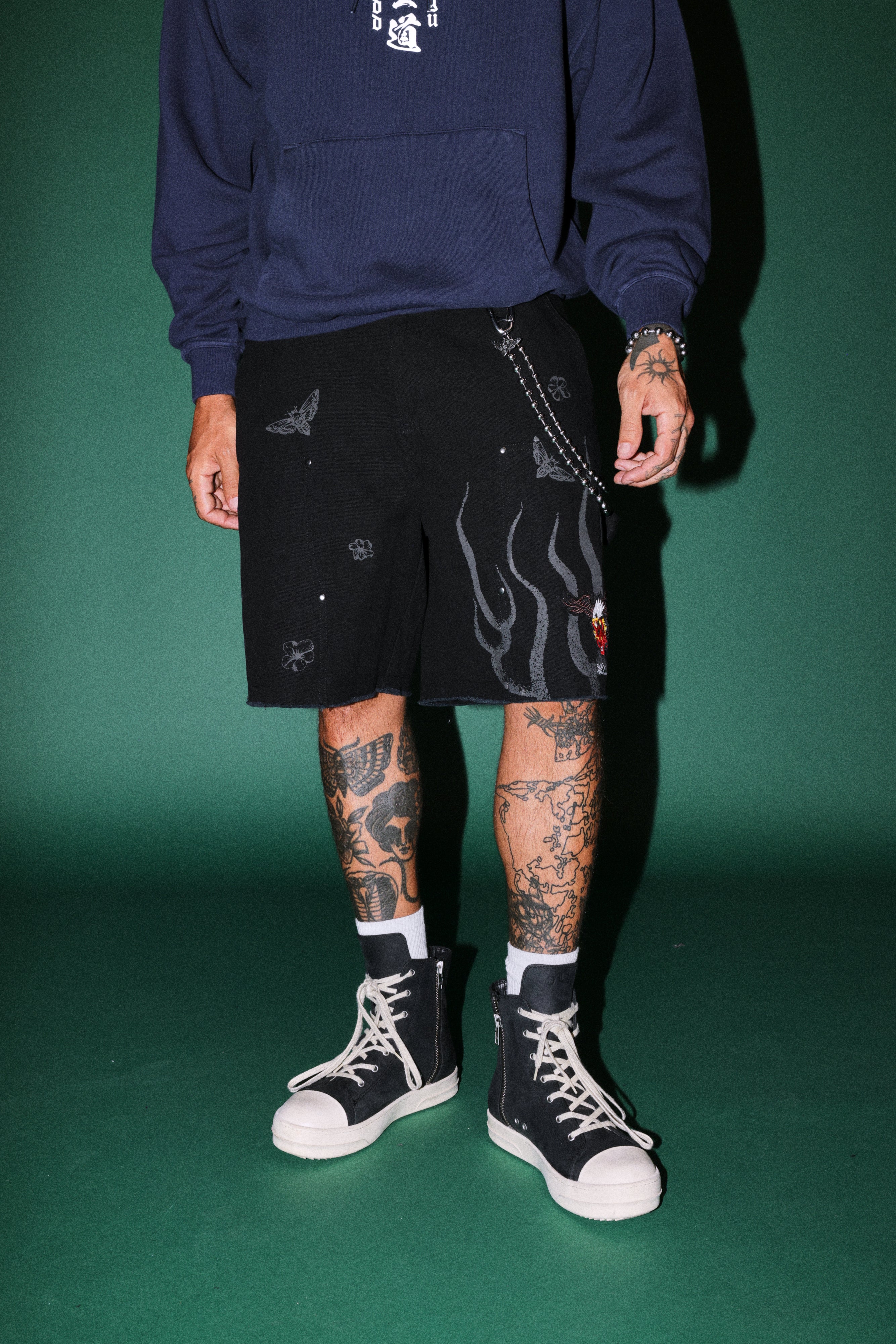 The Eagle & The Oni Hoffa Shorts in Black — imagem 2