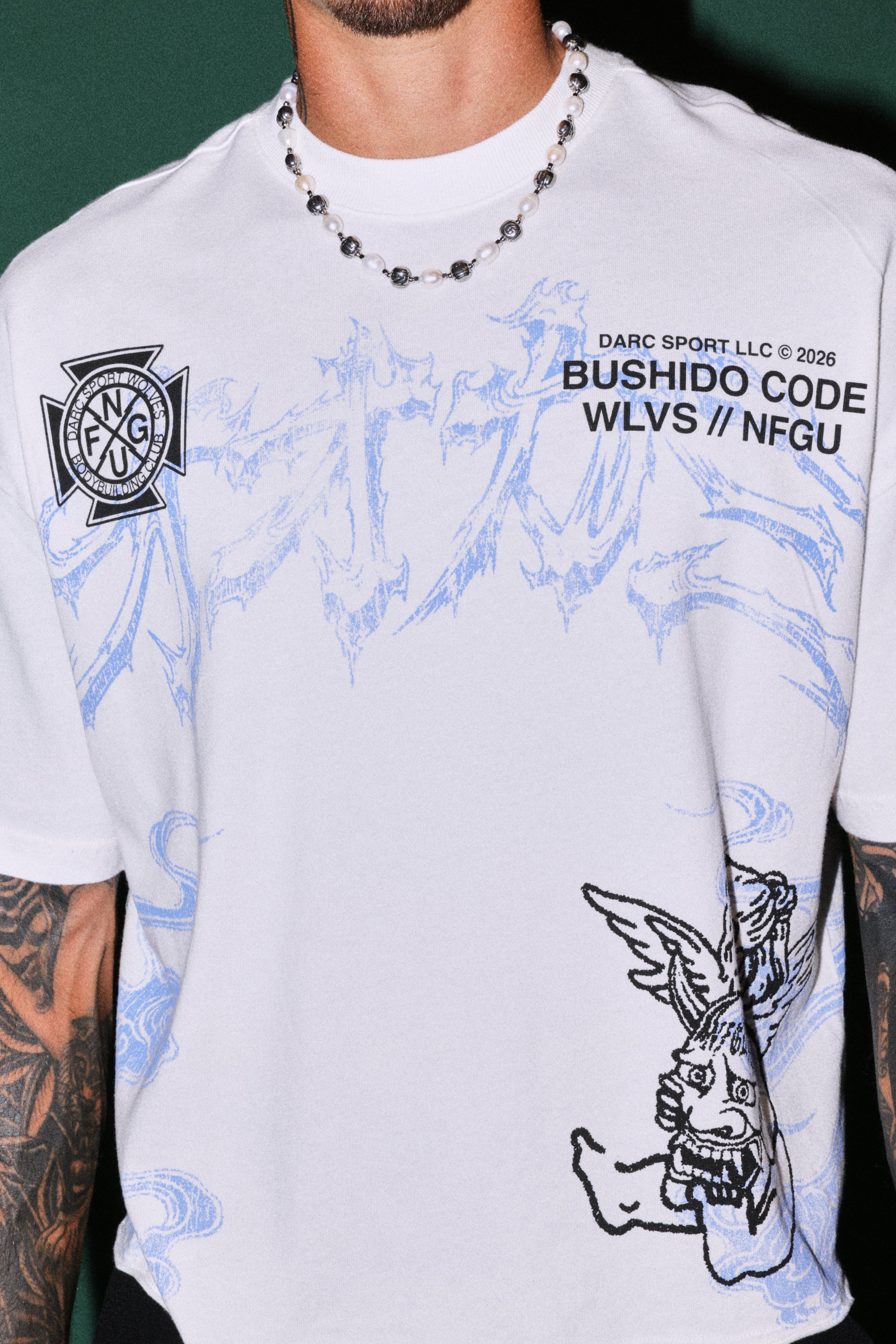 Gates Inferno Premium Raw Hem Box Cut Tee in Cream — imagem 5
