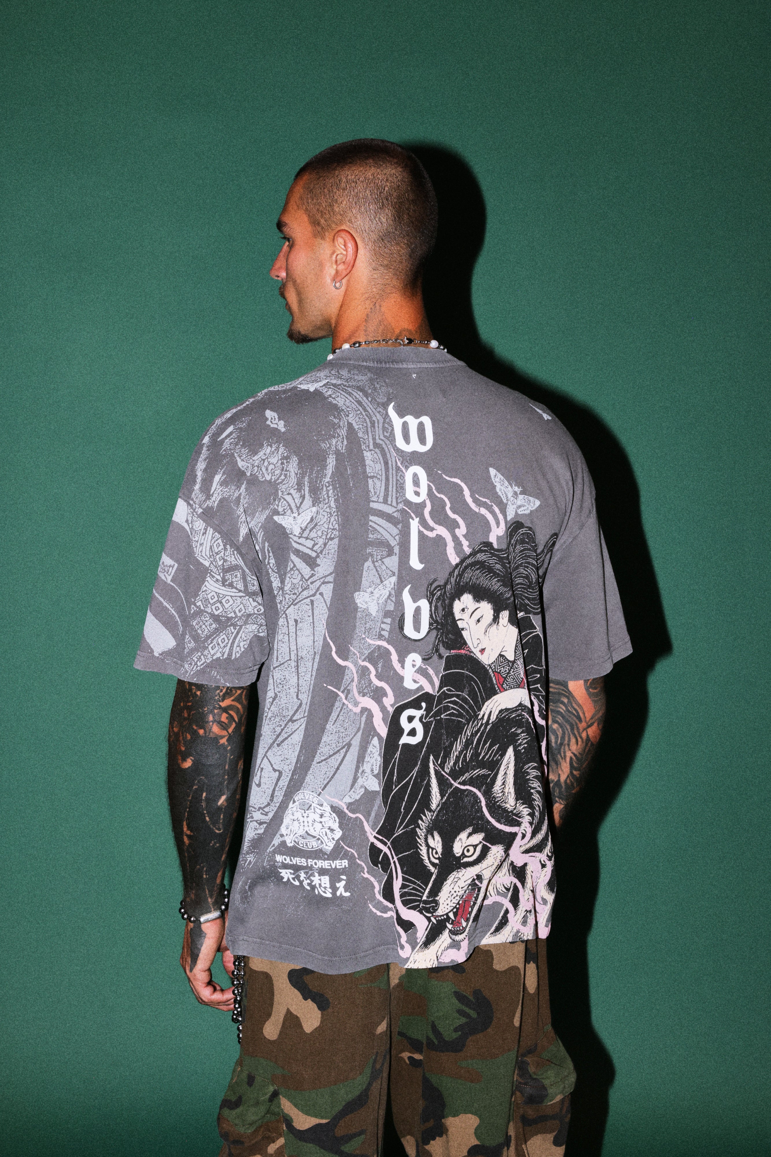 Darc Yokai Premium Oversized Tee in Slate Gray — imagem 4