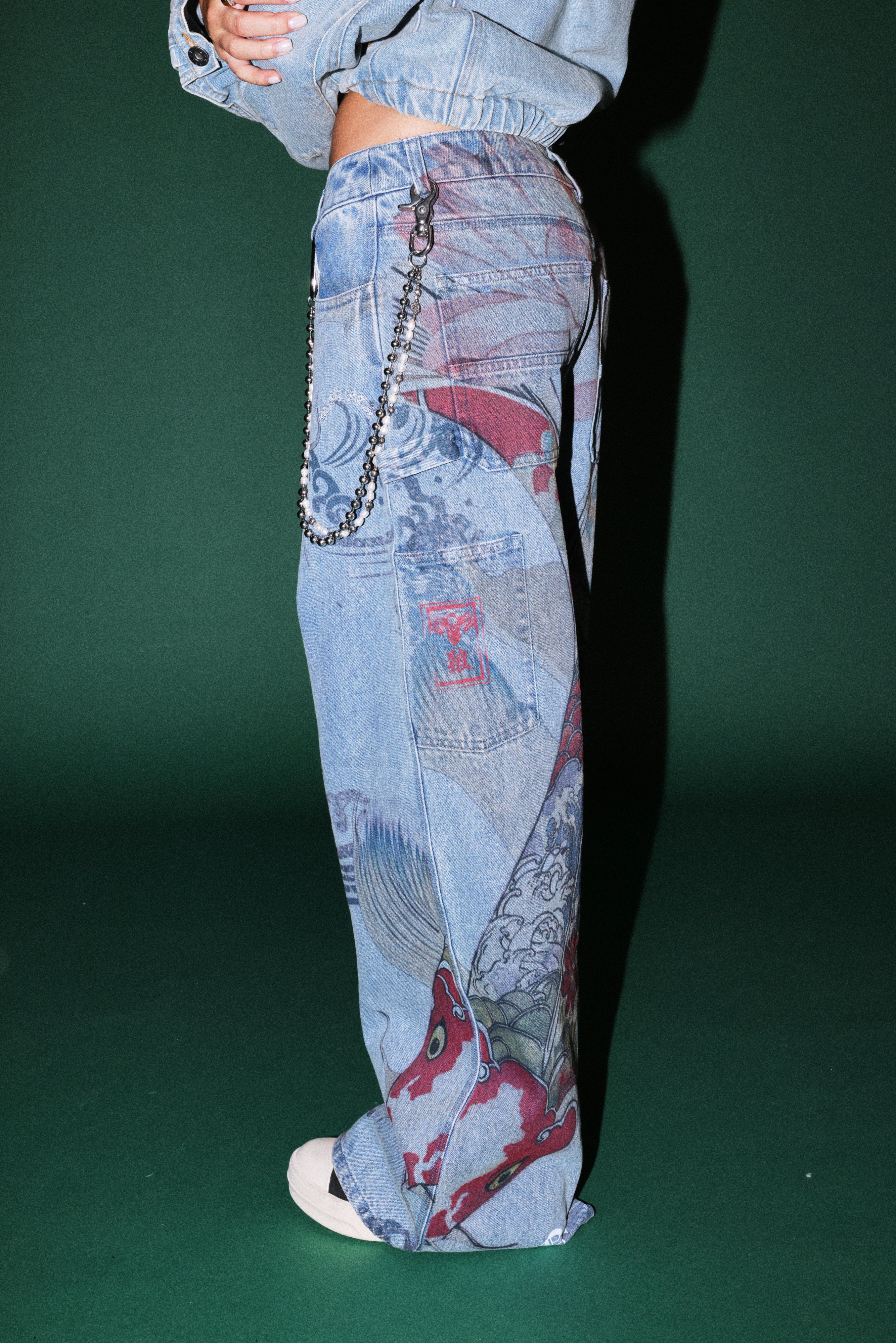 Darc Koi Wide Leg Carpenter Denim in Light Wash — imagem 6