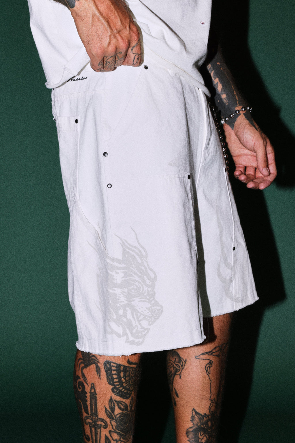 The Eagle & The Oni Hoffa Shorts in Cream — imagem 7